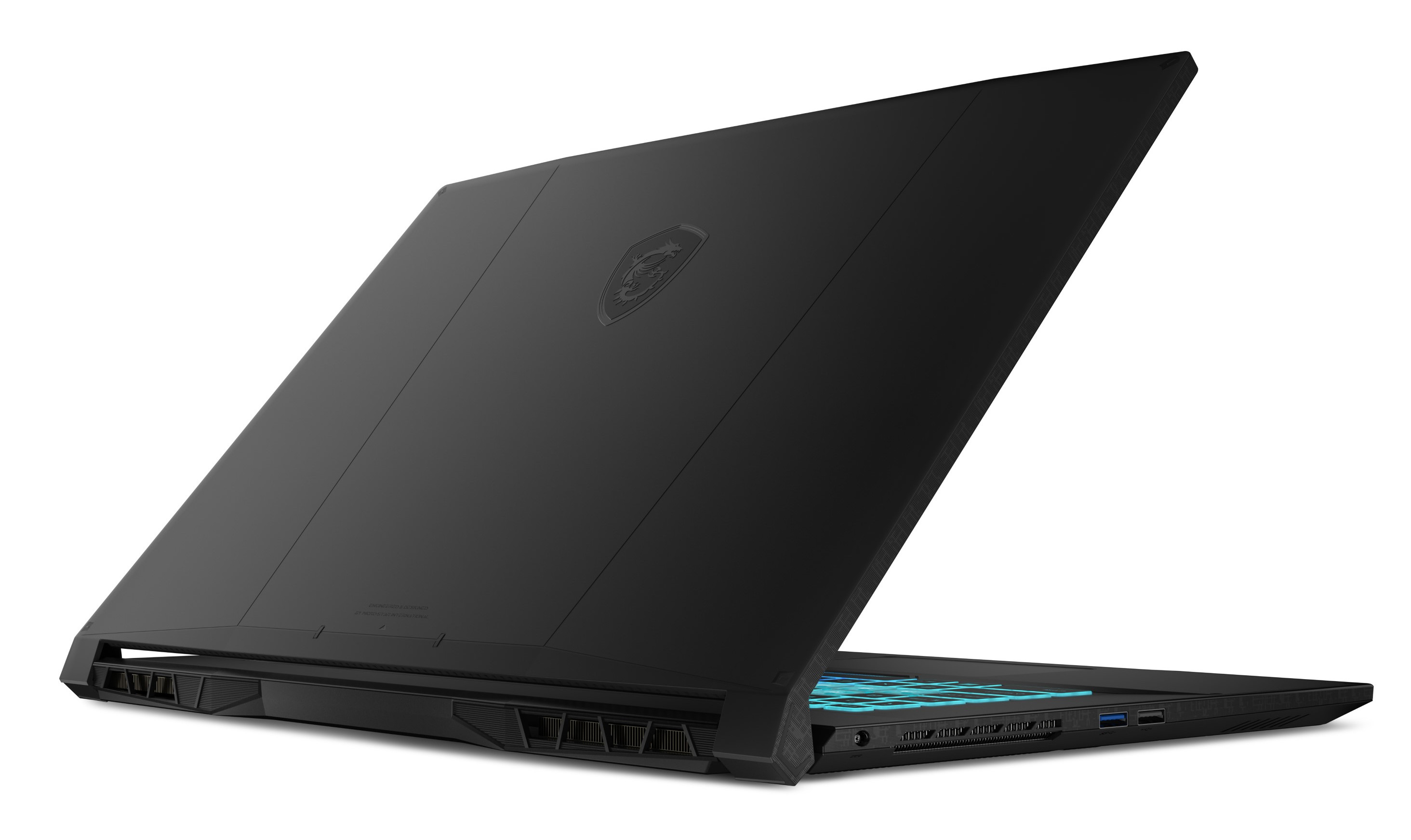 Czarny laptop z otwartym ekranem, z logo MSI, białe tło.