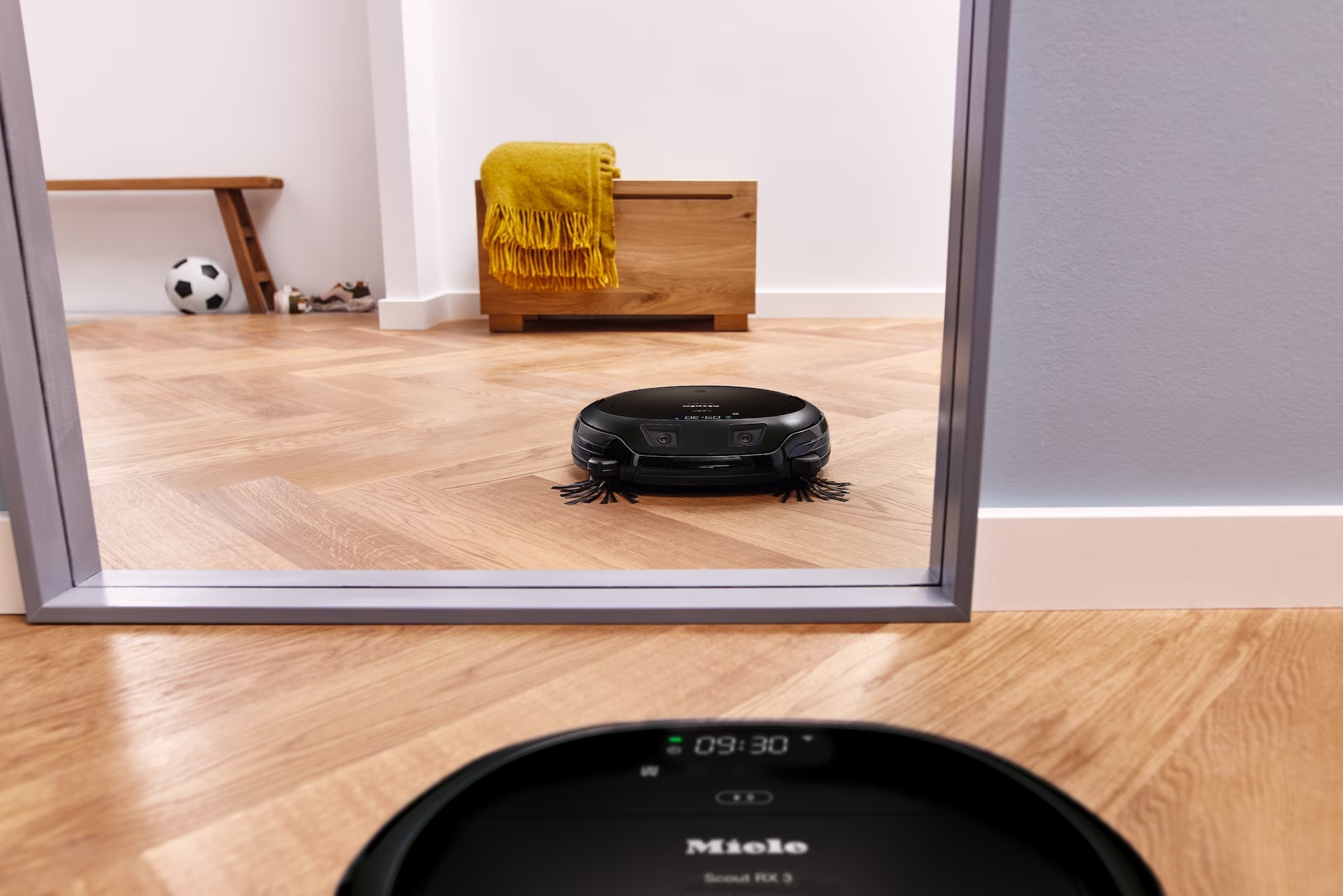 Robot odkurzający MIELE Scout RX3 Czarny
