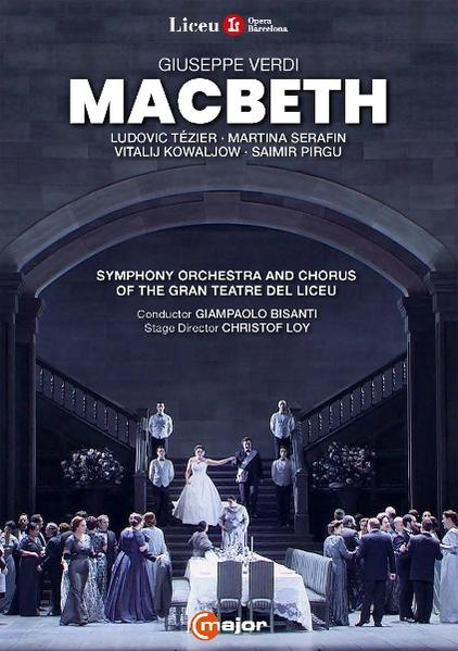 Macbeth Opernplakat. Menschen in formeller Kleidung auf einer Treppe. Der Text oben ist fettgedruckt mit dem Opernnamen.