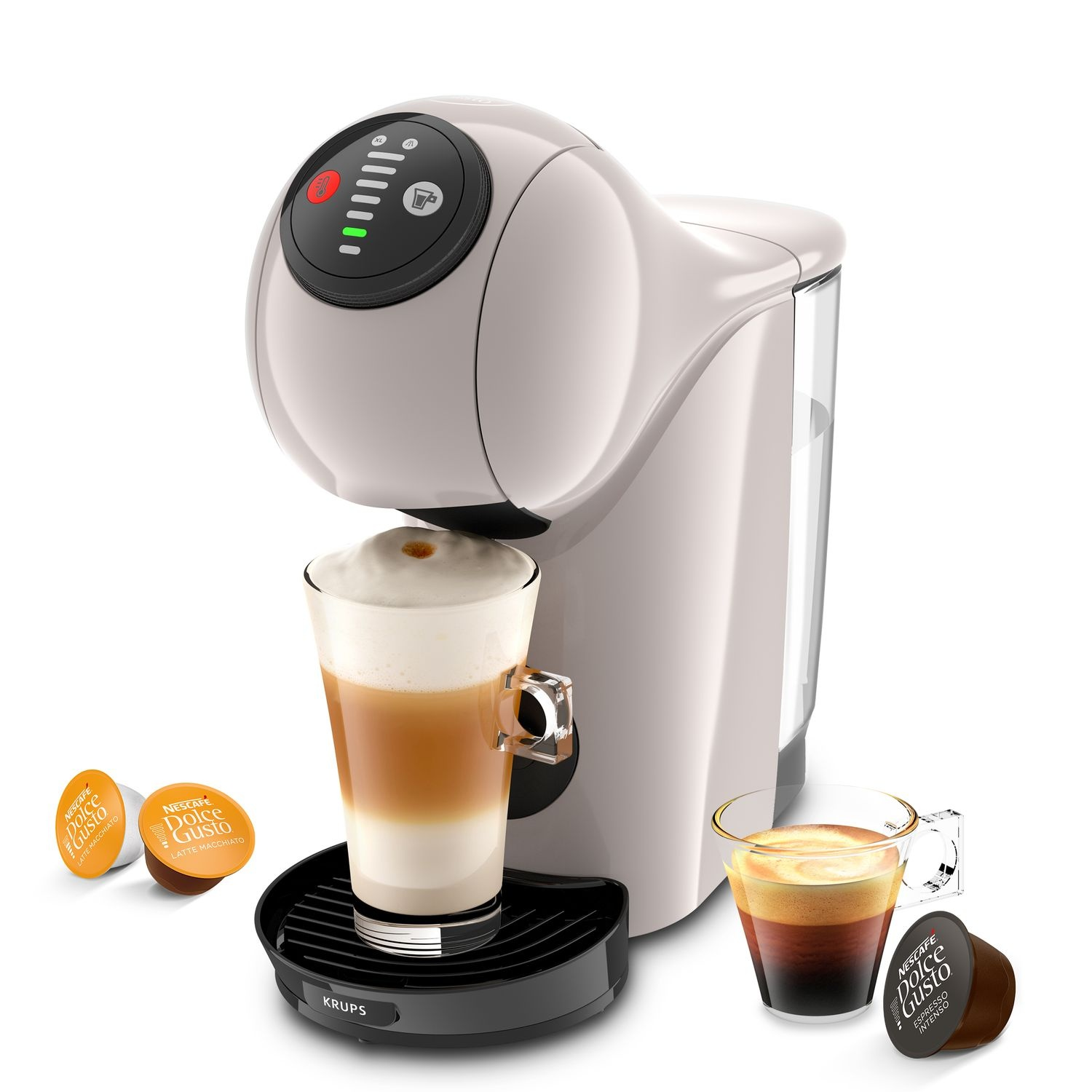 Une machine à café Dolce Gusto blanche avec un latte macchiato, un espresso et des capsules de café sur fond blanc.