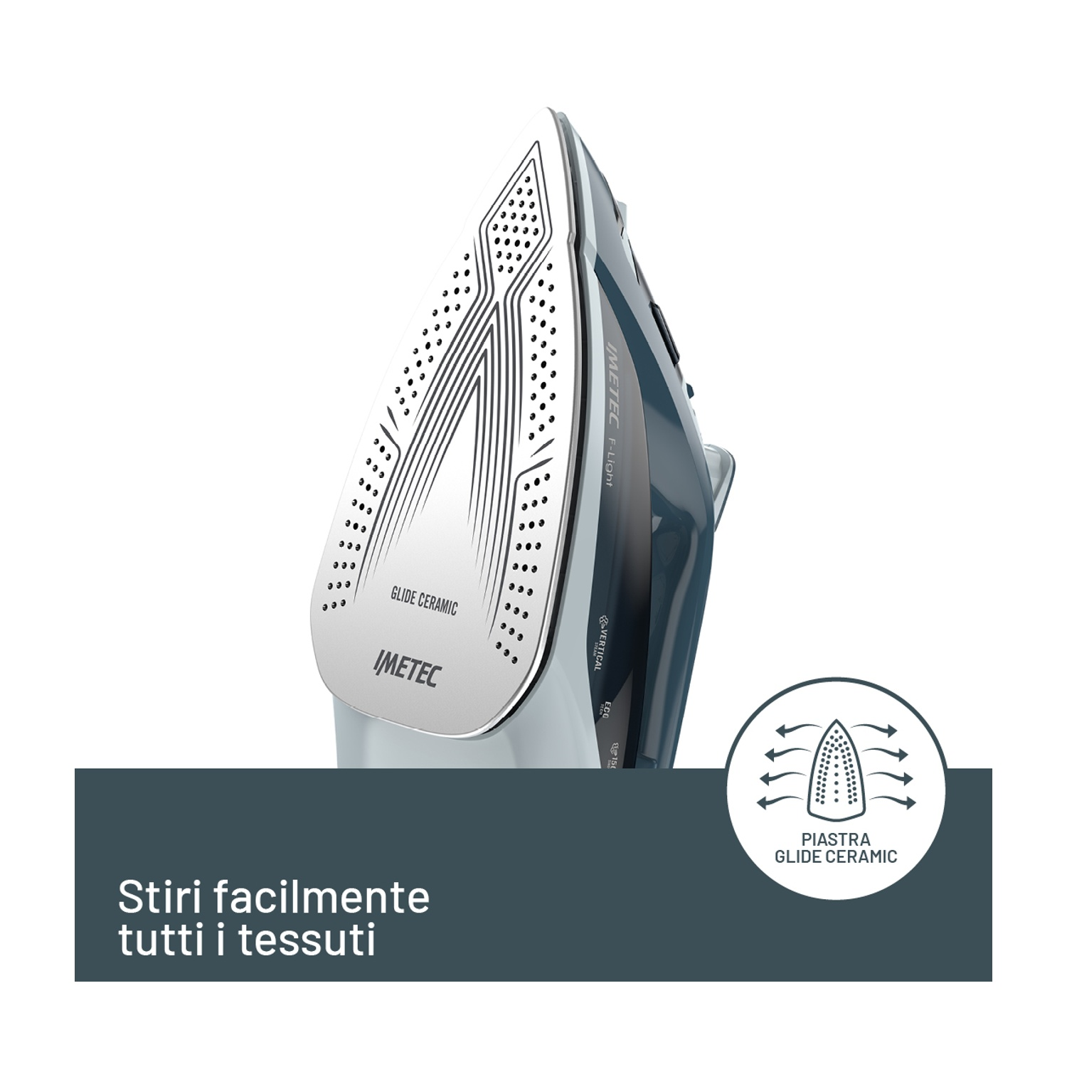 Ferro da stiro. La parte inferiore del ferro è visibile, con testo. È bianco e grigio.