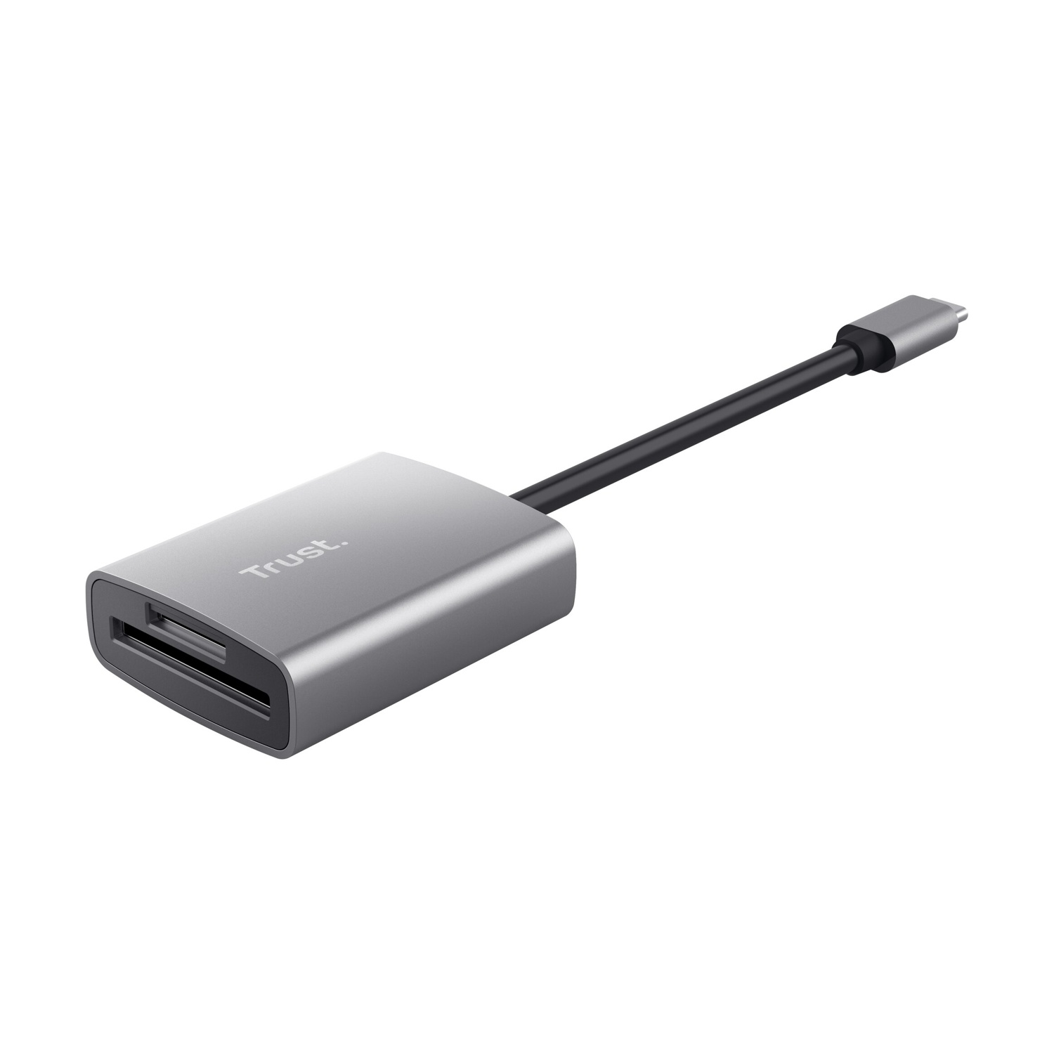 Un lettore di schede USB-C argentato con cavo nero.