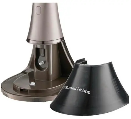 Zbliżenie urządzenia Russell Hobbs, z brązową podstawą i czarną osłoną.