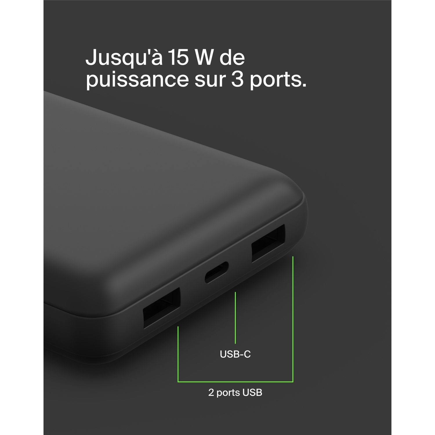 Batterie externe noire avec trois ports : deux USB et un USB-C.