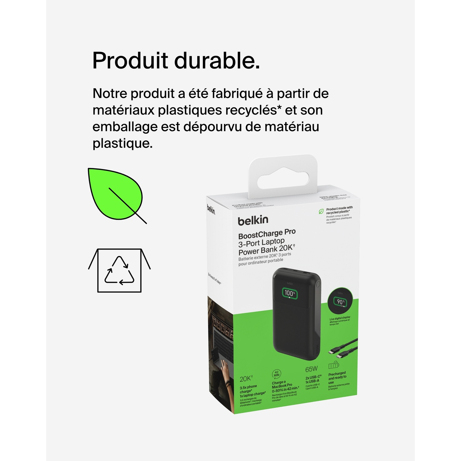 Une boîte pour une batterie externe Belkin BoostCharge Pro. Elle affiche le produit et les symboles de recyclage.