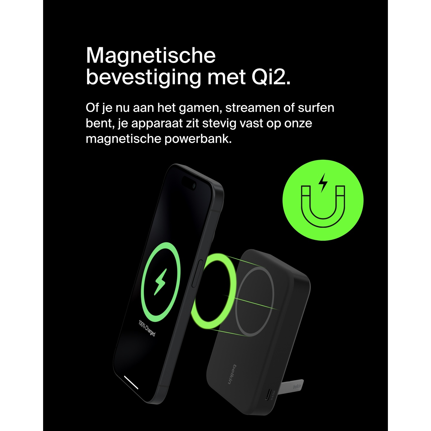 Telefoon opladen op zwarte powerbank. Groen oplaadpictogram. Tekst: Magnetische bevestiging met Qi2.
