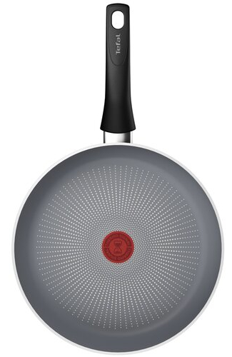 Szara patelnia Tefal z czarnym uchwytem i czerwonym okręgiem pośrodku, białe tło.