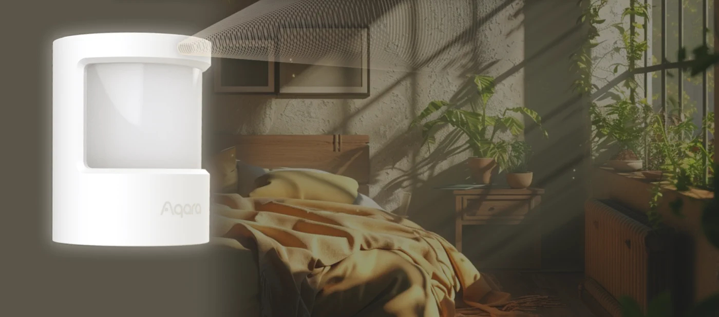 Białe urządzenie smart home w sypialni z łóżkiem. Światło słoneczne przez okno.