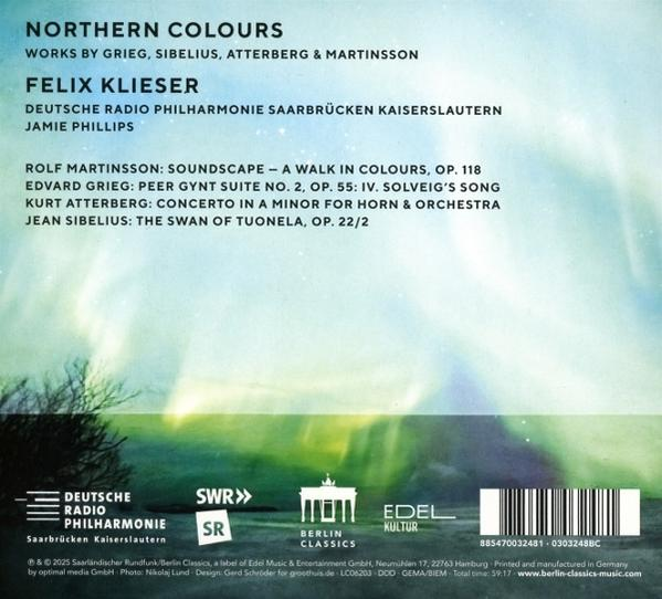 CD-Cover mit Text in mehreren Sprachen und Logos. Der Hintergrund zeigt eine grün-blaue Landschaft.