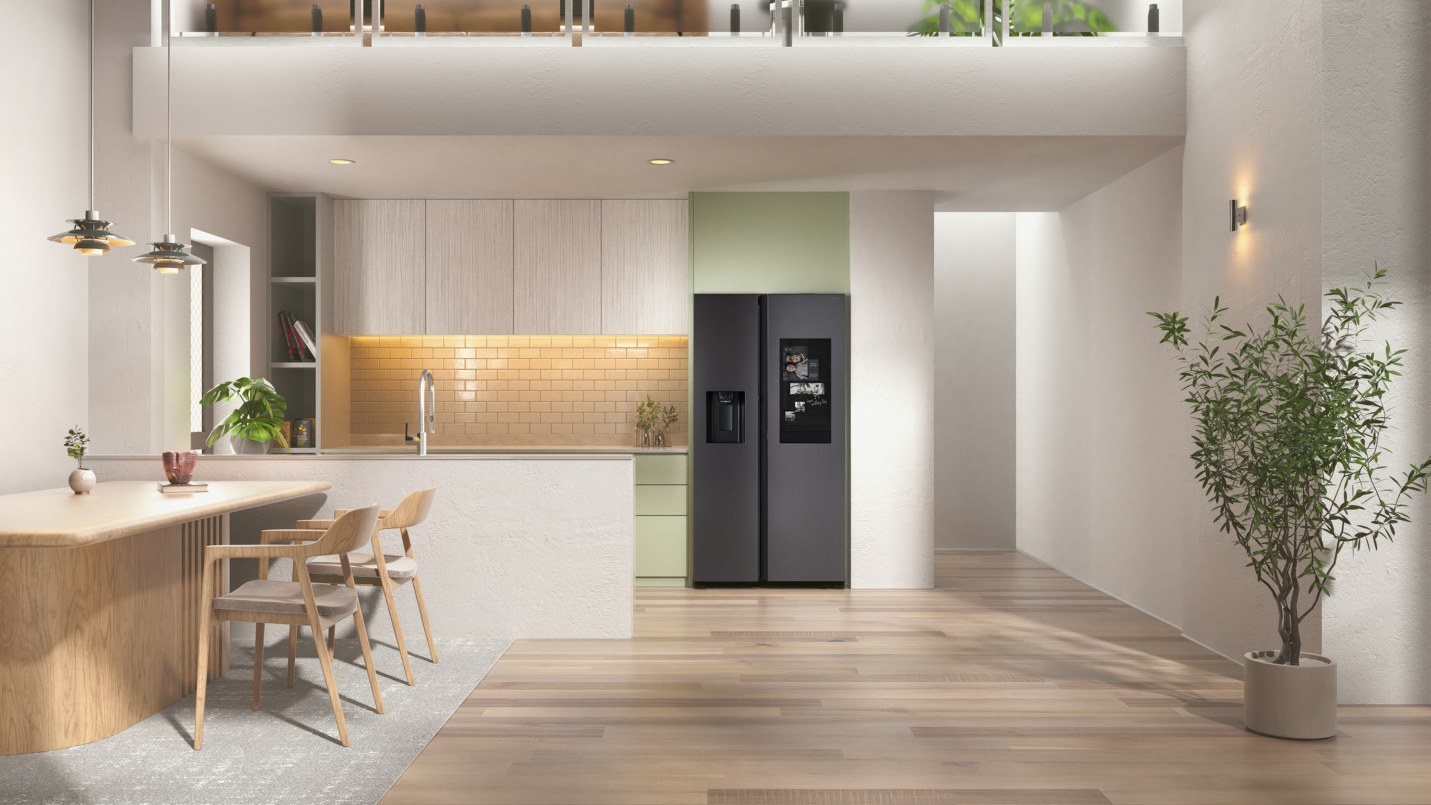 Moderne Küche mit Kühlschrank und intelligentem Bildschirm, der Energieverbrauchsdaten anzeigt.