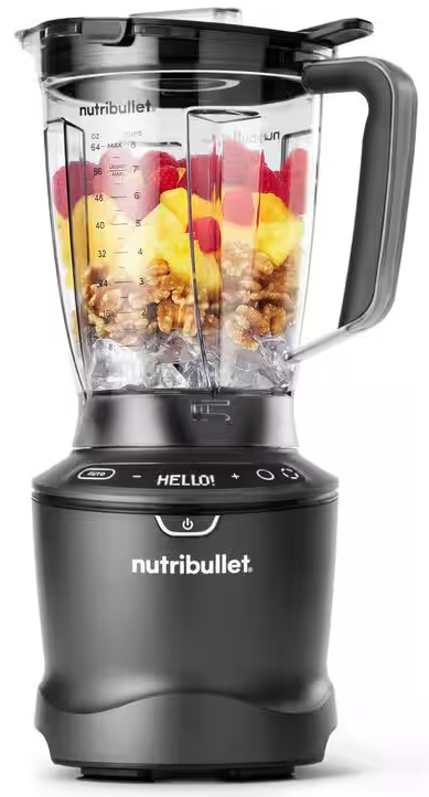 Blender Nutribullet ze składnikami w środku.