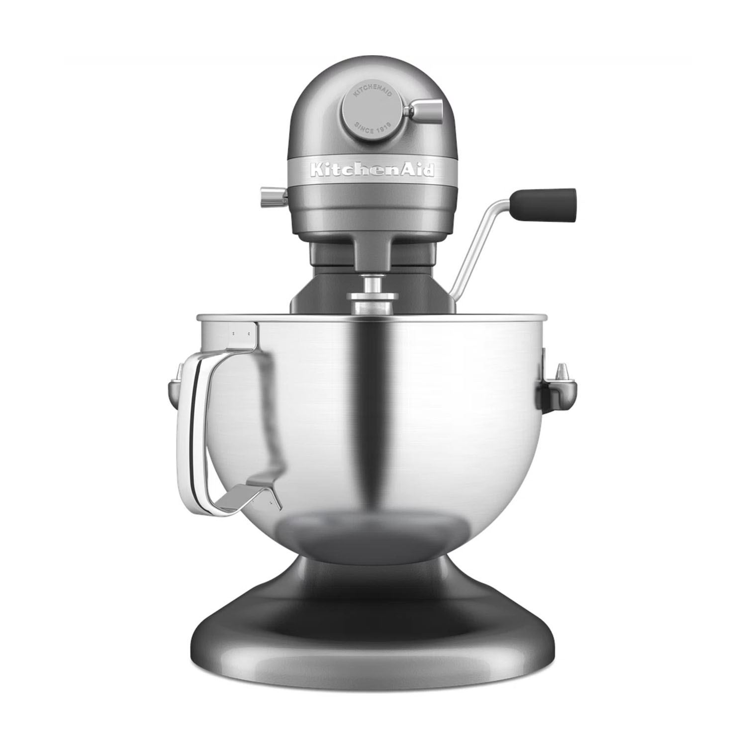 Impastatrice KitchenAid argentata su sfondo bianco. Ha una ciotola e una maniglia.