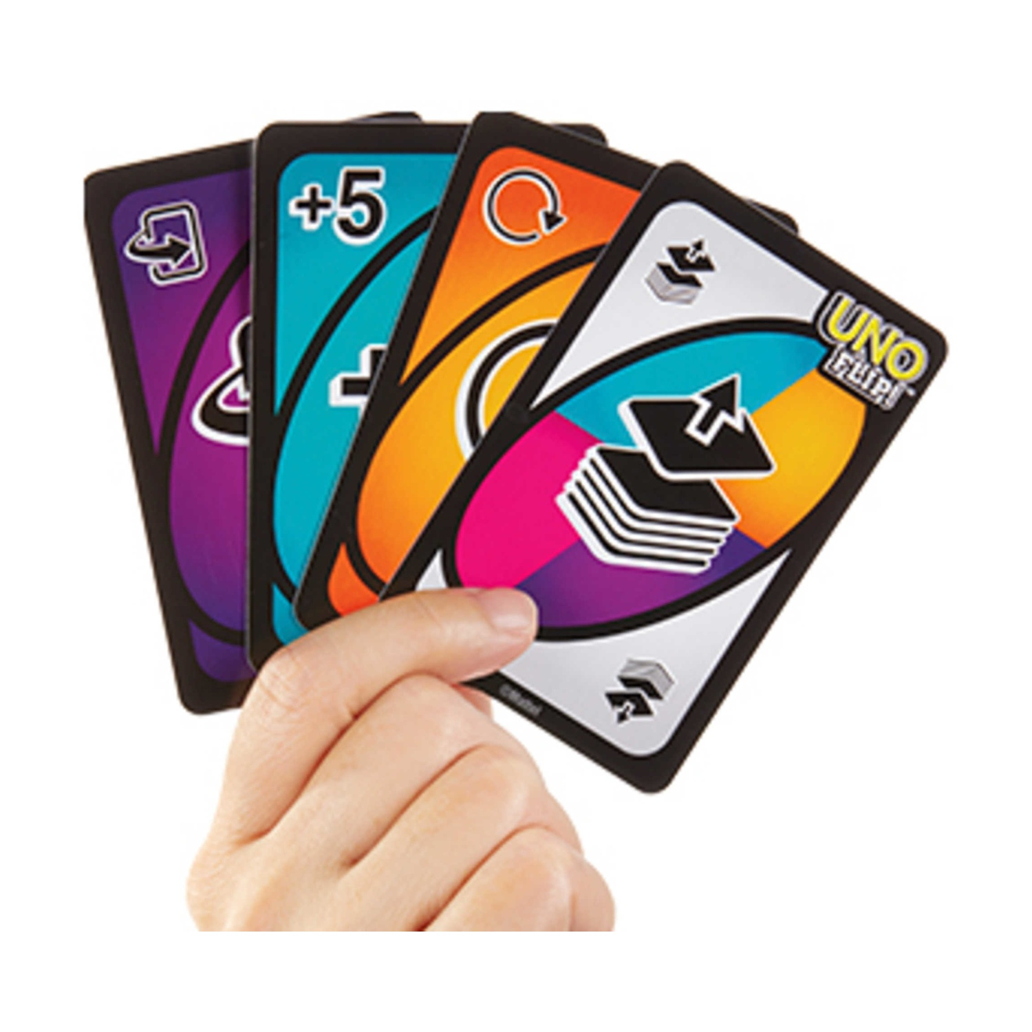 Mano che tiene carte UNO. Carte viola, blu, arancioni e nere.