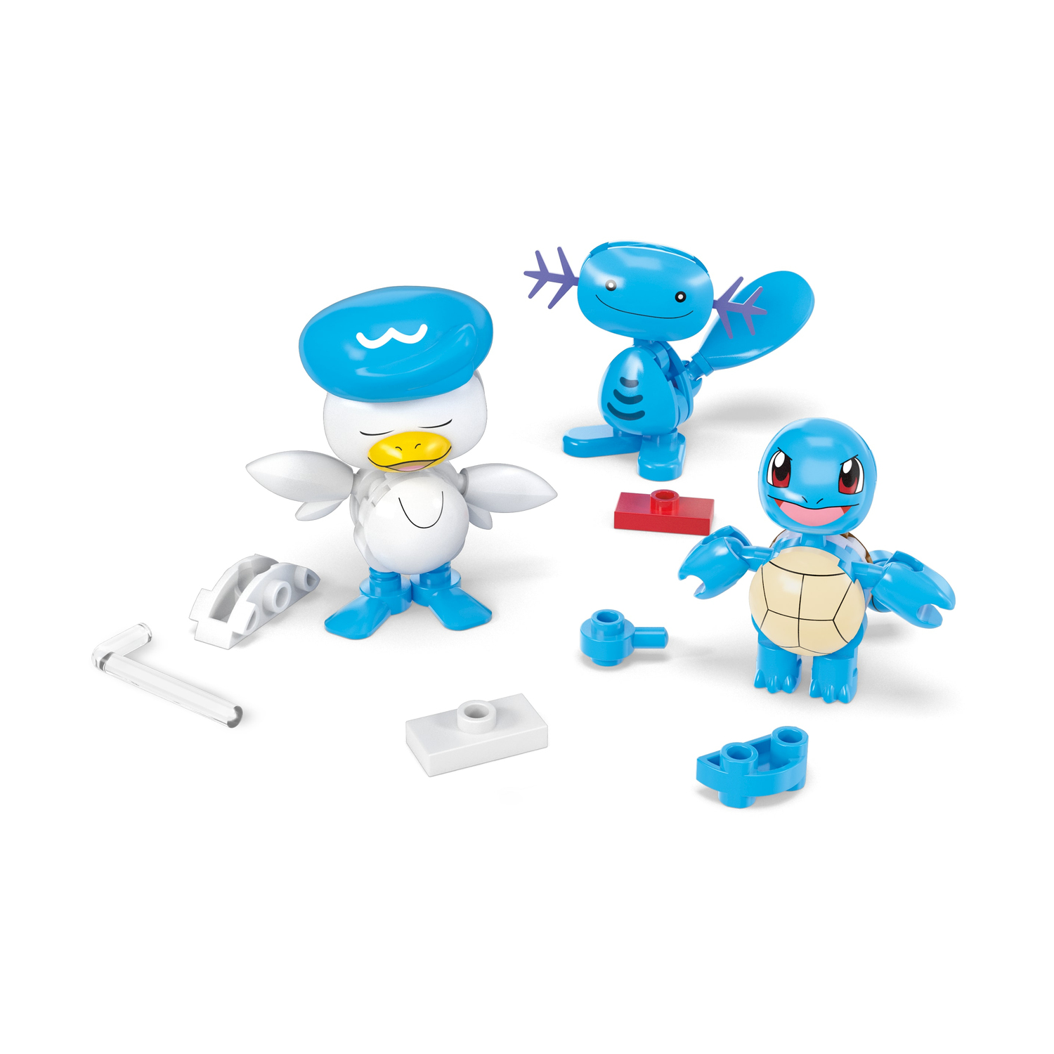 Tre giocattoli Pokémon: Ducklett, Wooper e Squirtle, con mattoncini su una superficie bianca.