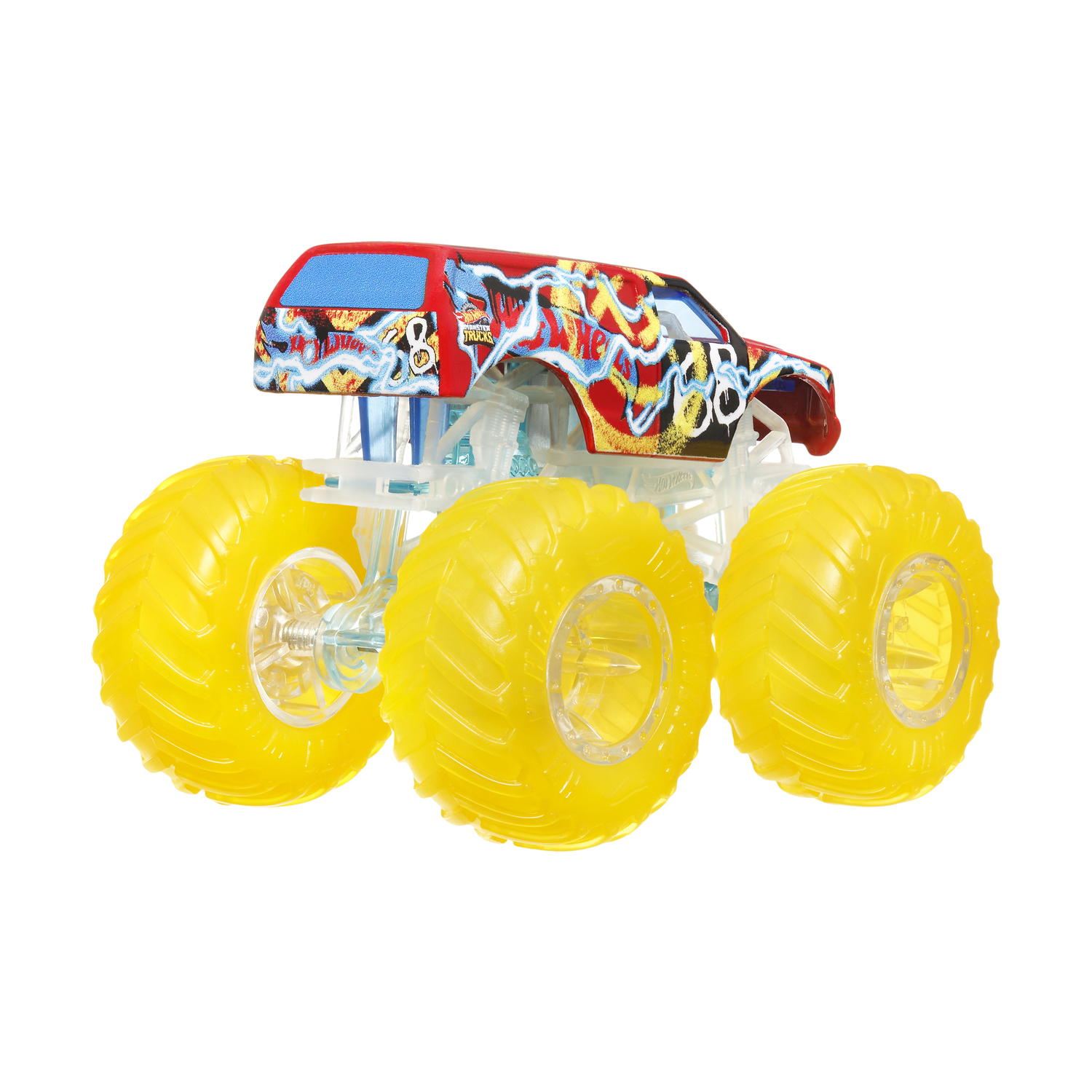 Monster truck rosso e blu con pneumatici gialli. Telaio trasparente, sfondo bianco.