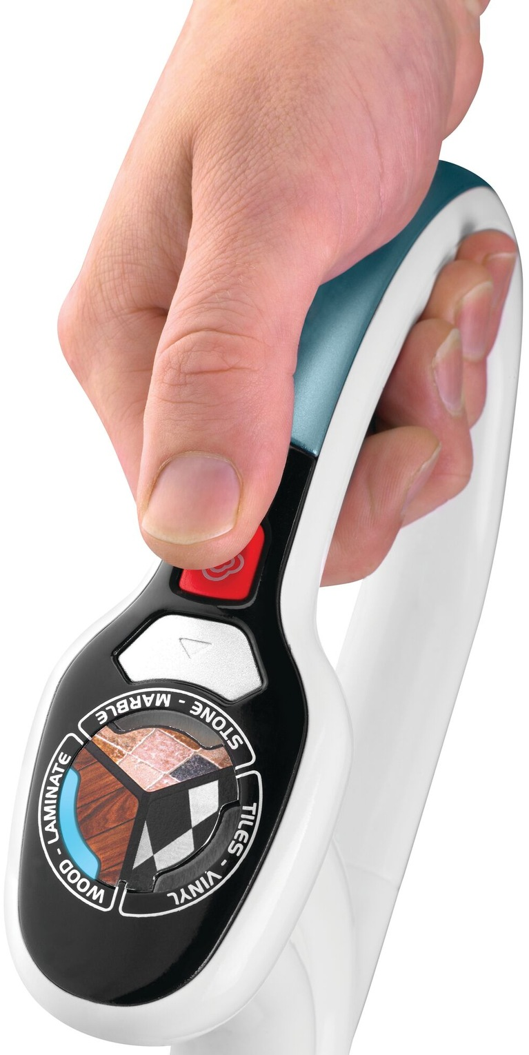 Un controller di gioco nero e viola visto dal basso.