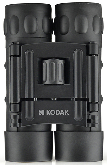 Fekete Kodak távcső középső fókuszkerékkel. A lencsék texturált markolattal rendelkeznek. A márkanév a hídon látható.