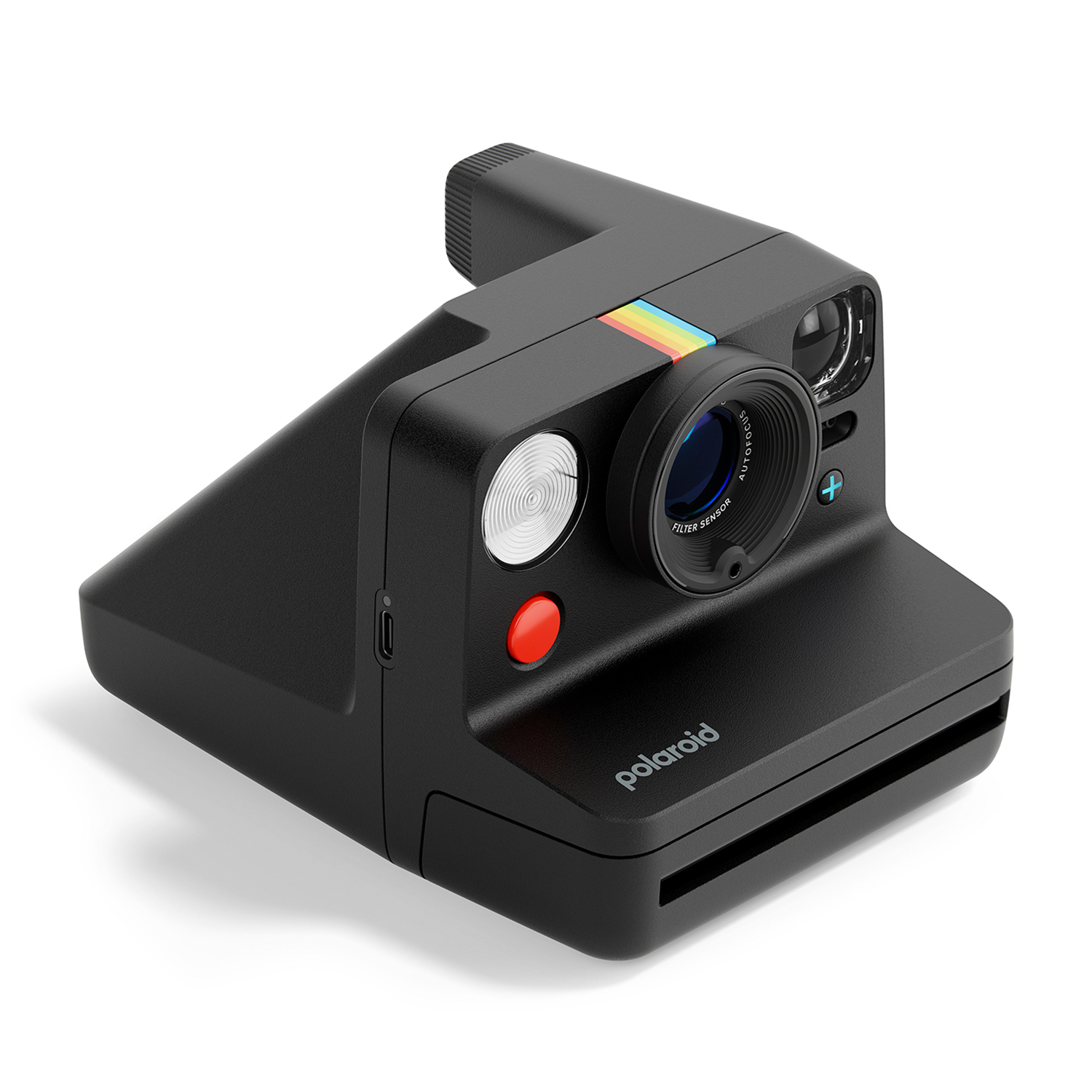 Fotocamera Polaroid nera con pulsante rosso, striscia arcobaleno e flash. Sfondo bianco.