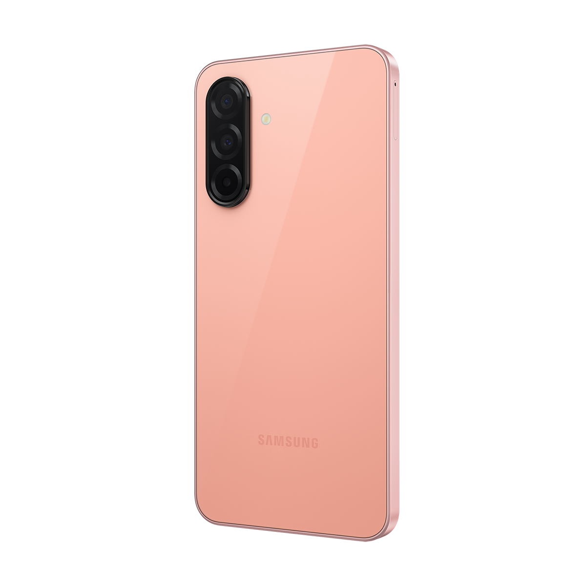 Üç kameralı pembe telefon. Arkada marka adı gösteriliyor.