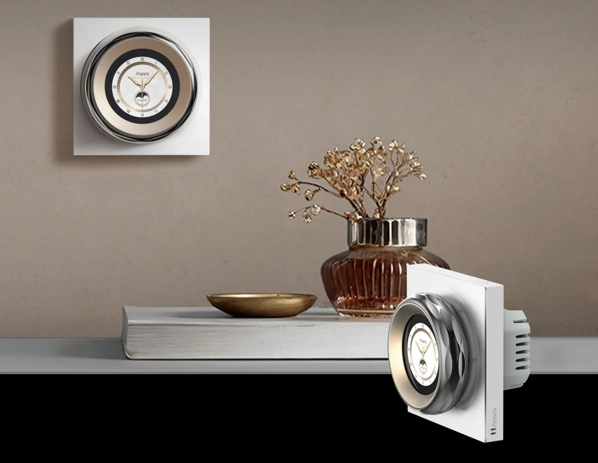 Dwa urządzenia smart home Aqara. Montowane na ścianie i ujęcie produktu.