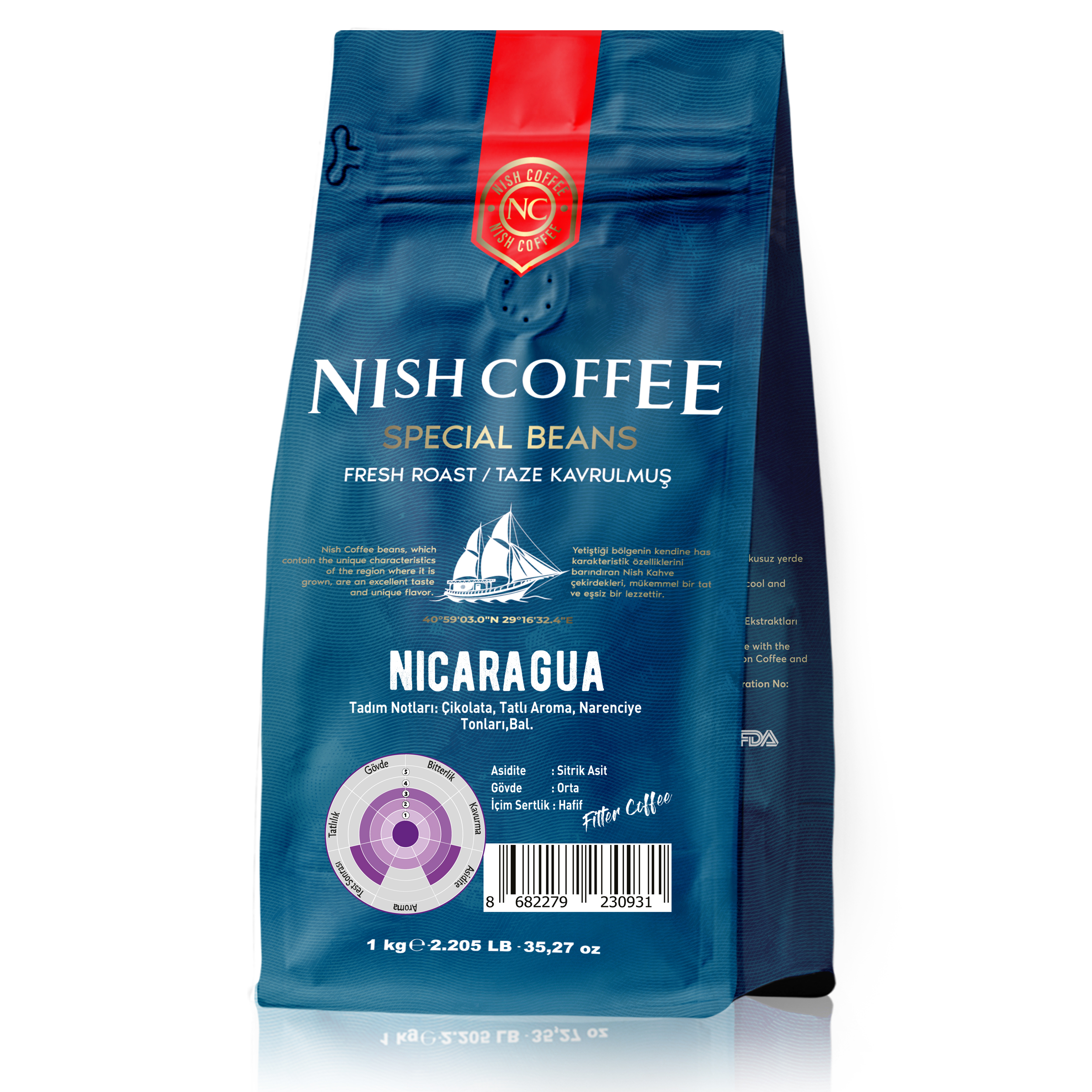 Bir tekne illüstrasyonu ve Nikaragua kahve çekirdekleri hakkında metin içeren bir Nish Coffee çantası.