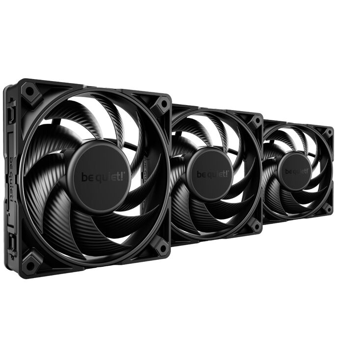 Drei schwarze Computerlüfter. Sie haben kreisförmige Rotorblätter und eine zentrale Nabe.