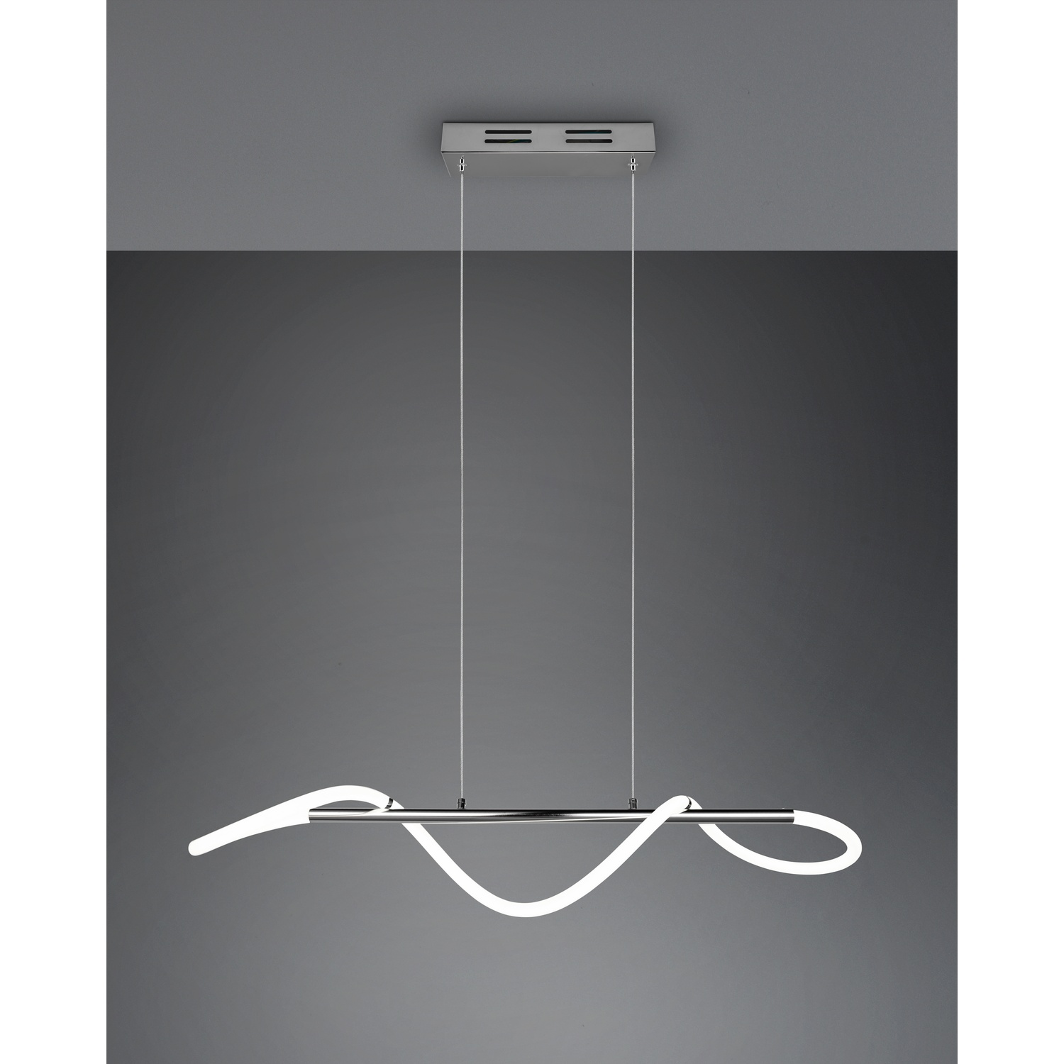 Una moderna lampada a sospensione con un design curvo, simile al neon, in una stanza grigio scuro.