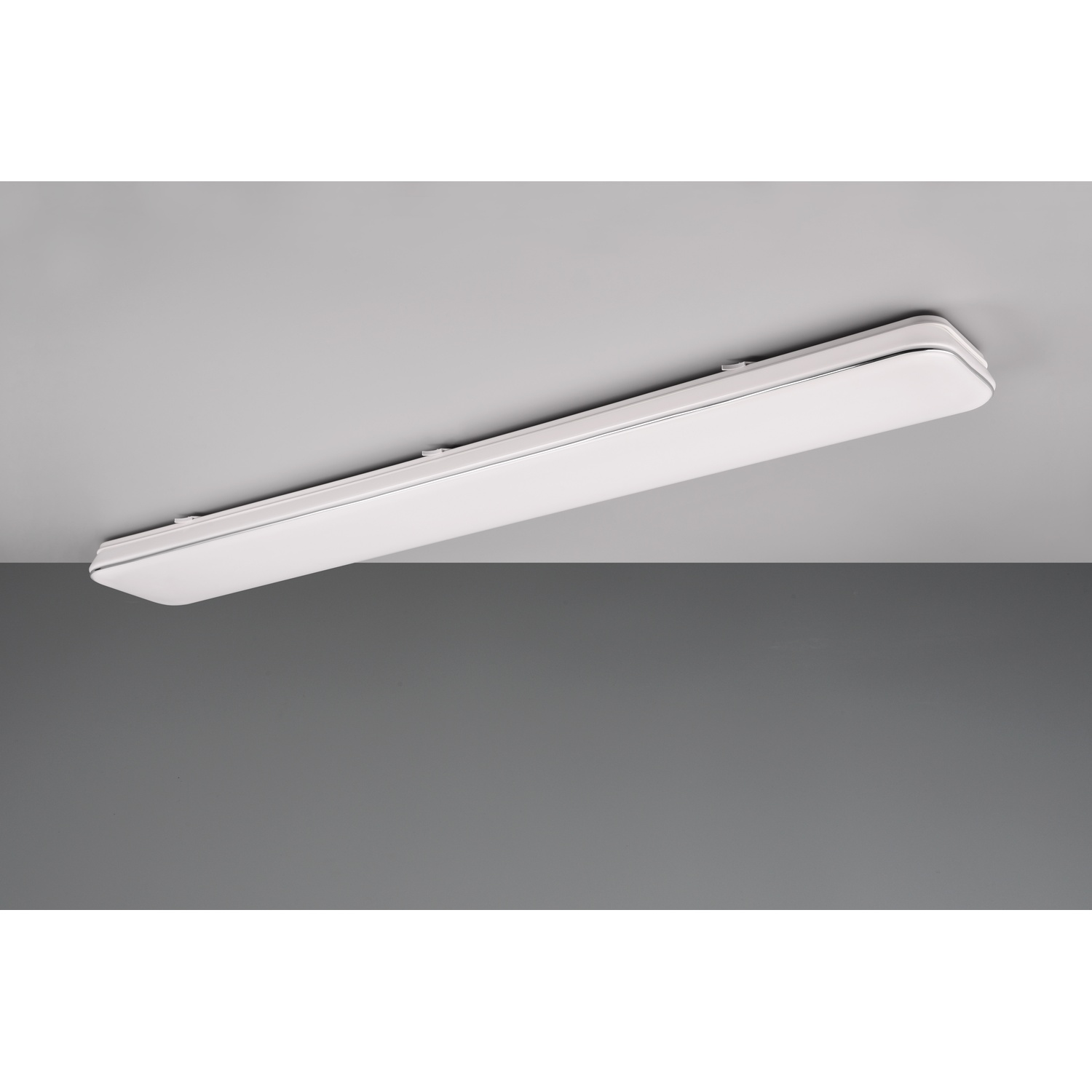 Apparecchio di illuminazione a soffitto bianco, forma rettangolare.