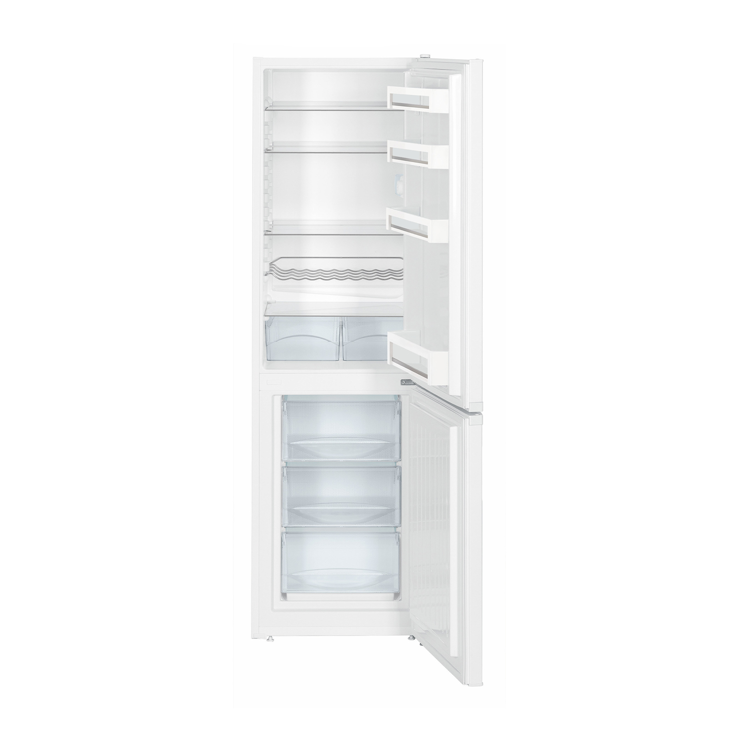 Un frigorifero bianco con la porta aperta, che mostra ripiani e scomparti.