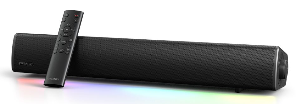 Czarny soundbar i pilot z kolorowym paskiem świetlnym poniżej.