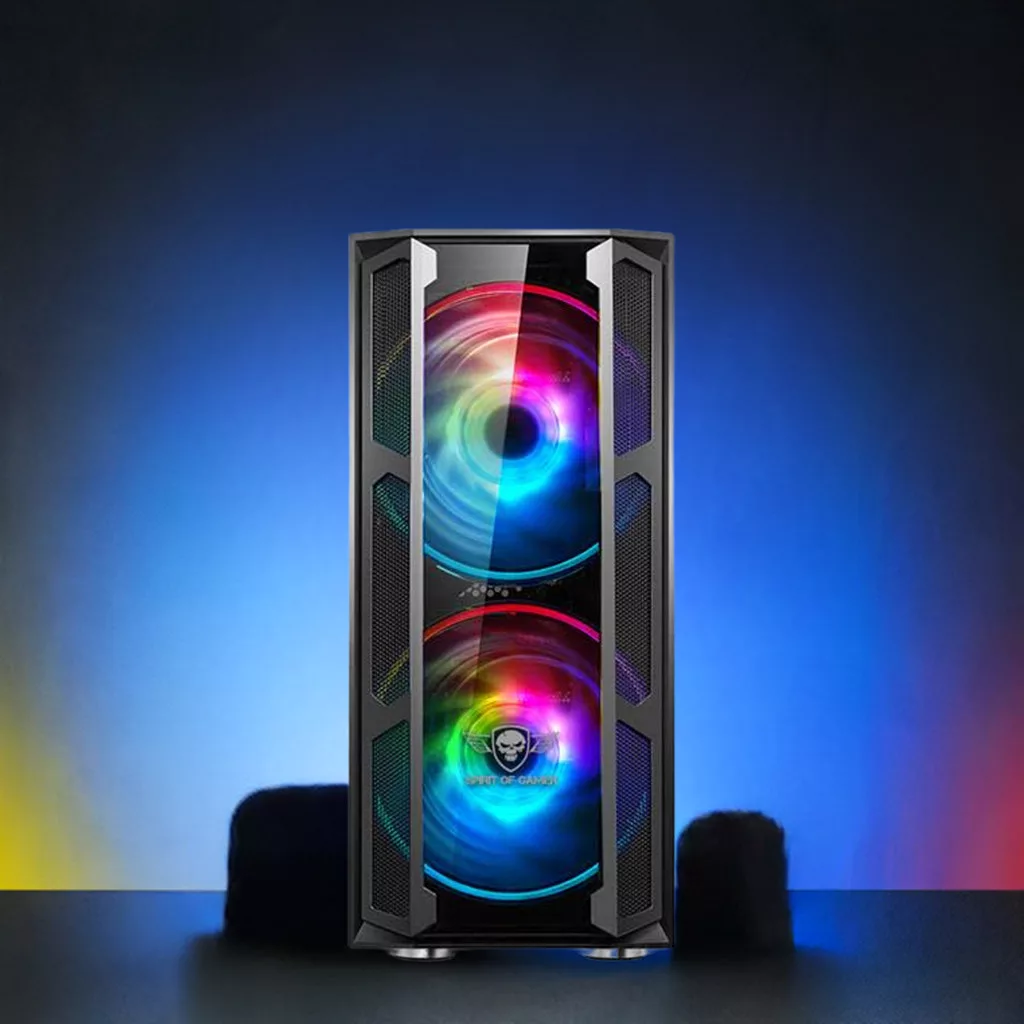 Egy számítógépház RGB ventilátorokkal és koponya logóval. A ház fekete, üveg előlappal.