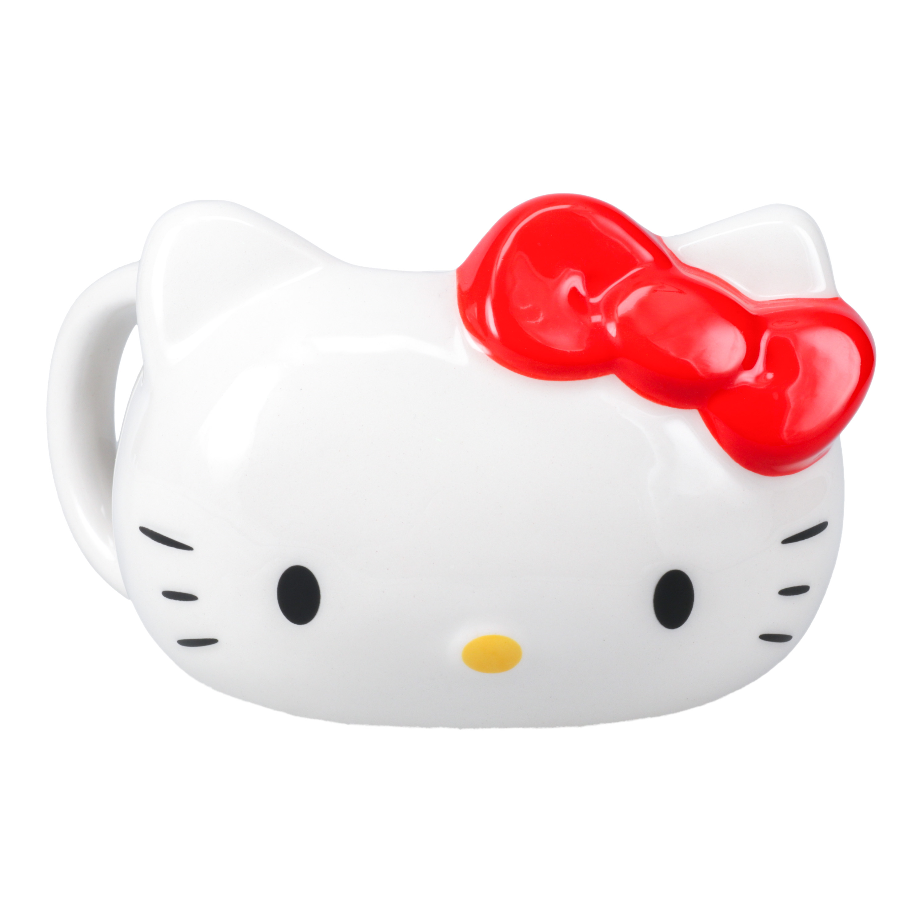Weißer Hello-Kitty-Becher mit roter Schleife. Schwarze Augen, Schnurrhaare und gelbe Nase. Weißer Hintergrund.
