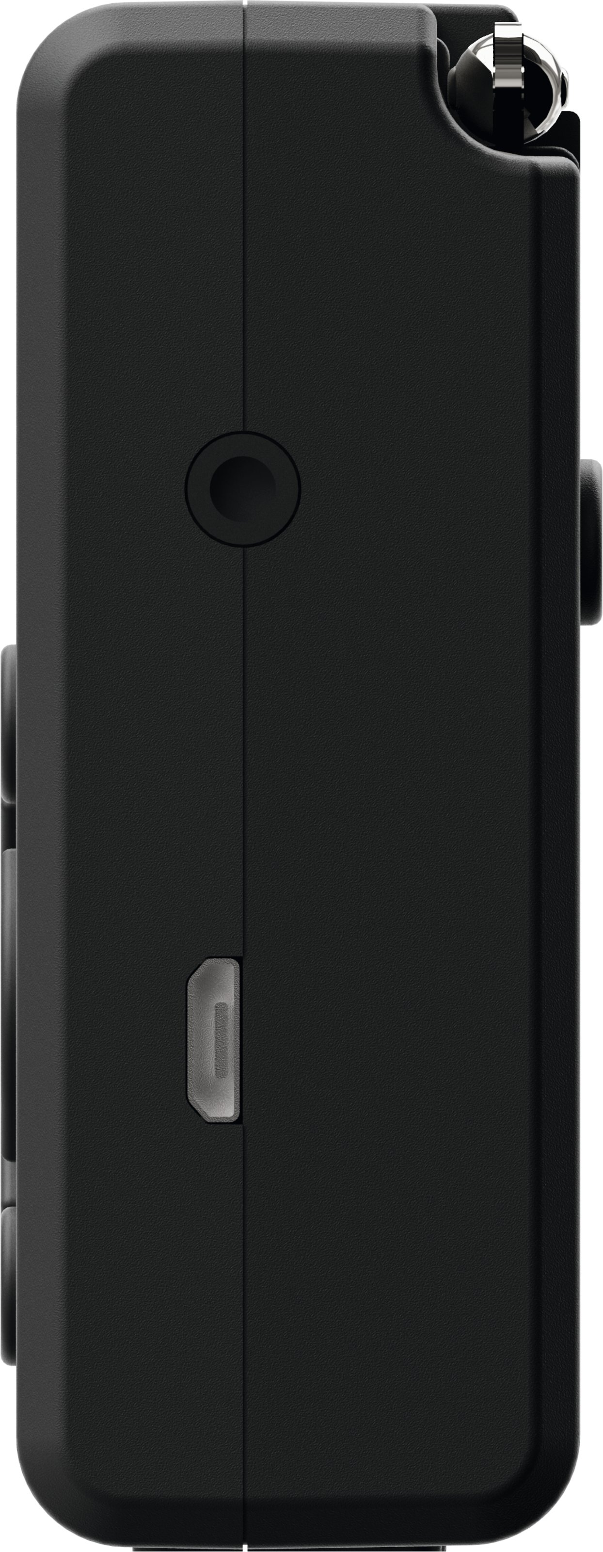 Czarny rejestrator audio, widok z boku. Ma port ładowania i przyciski z boku.