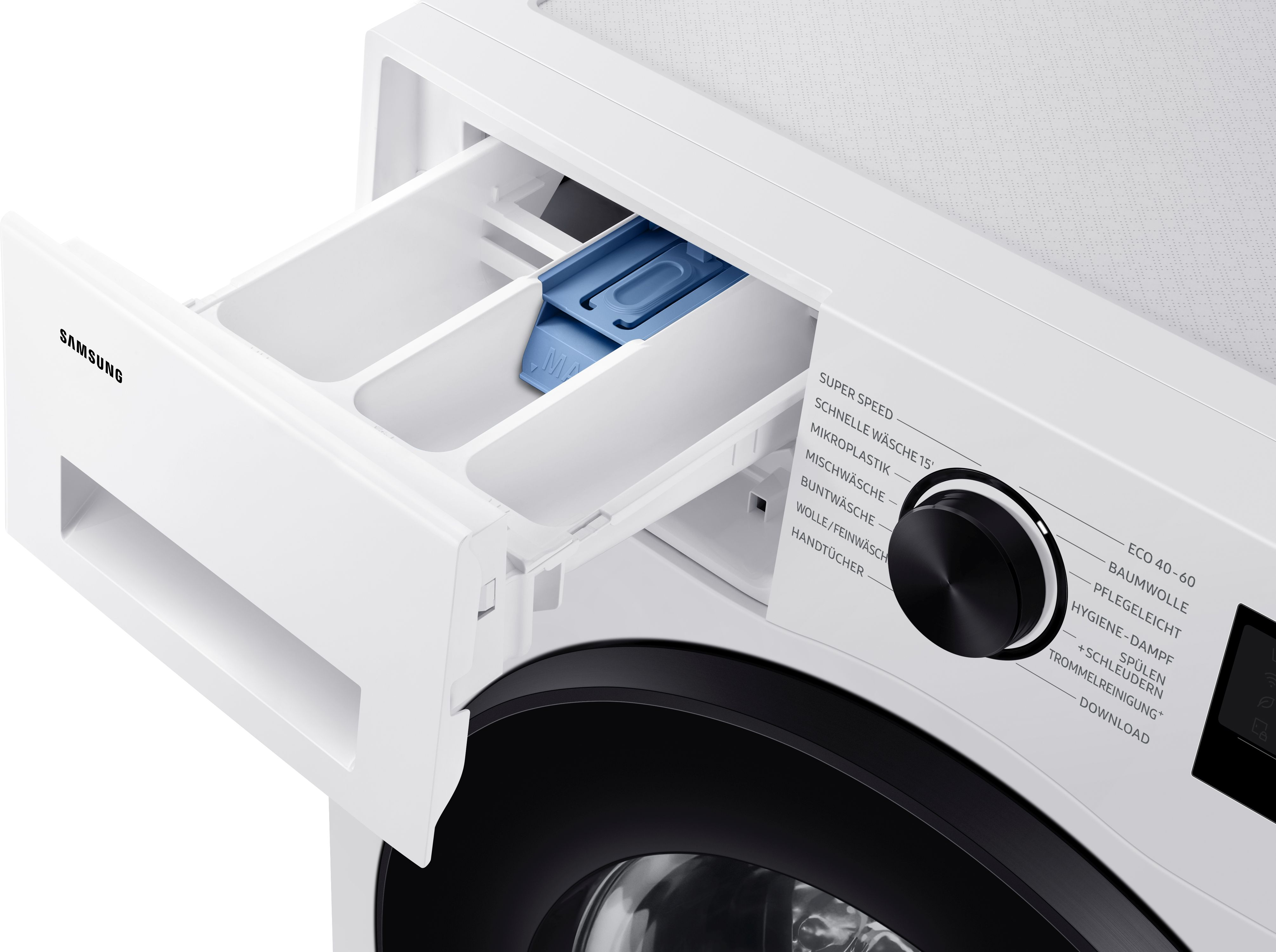 Weiße Samsung Waschmaschine mit geöffneter Waschmittelschublade. Blaue Einlage sichtbar. Bedienfeld und schwarze Tür auch sichtbar.