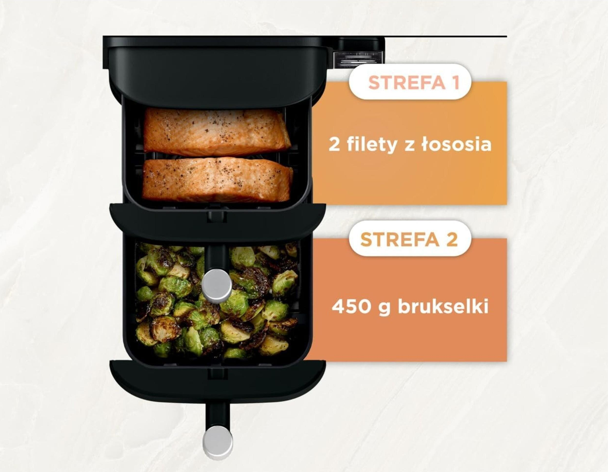 Frytkownica beztłuszczowa z dwoma koszami: filety z łososia i pieczona brukselka z etykietami tekstowymi.