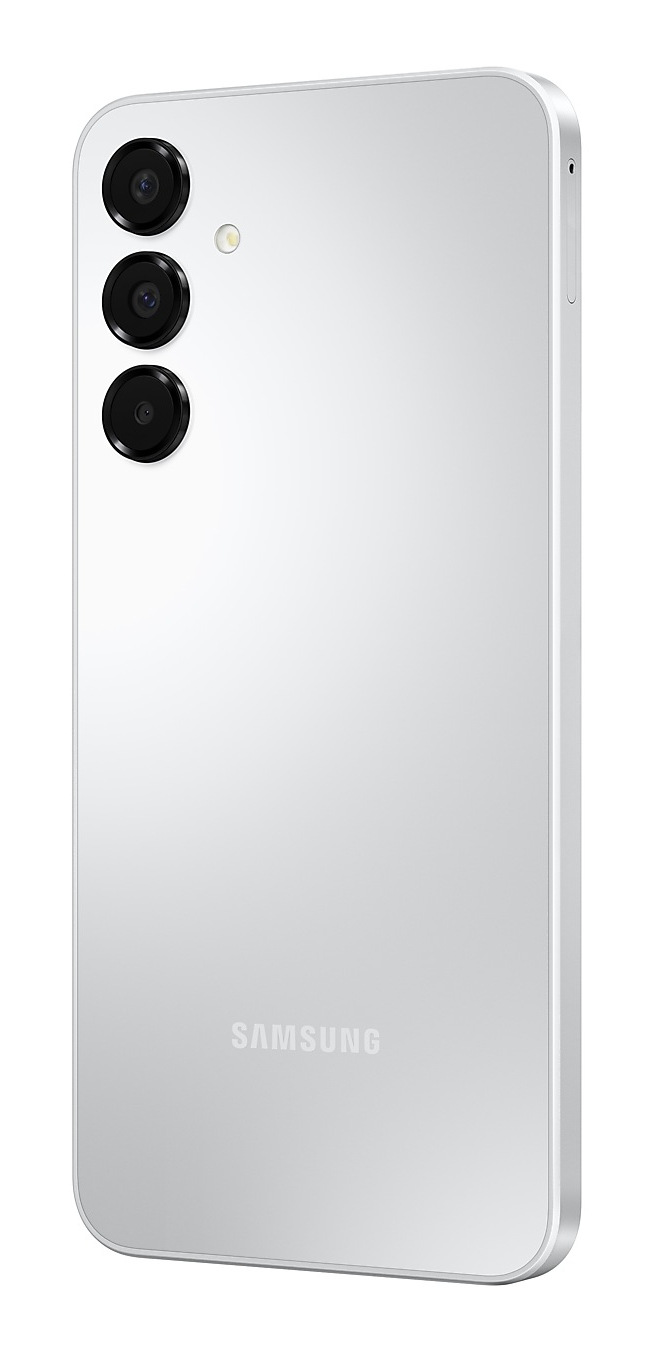 Zbliżenie na tył białego smartfona z trzema aparatami.