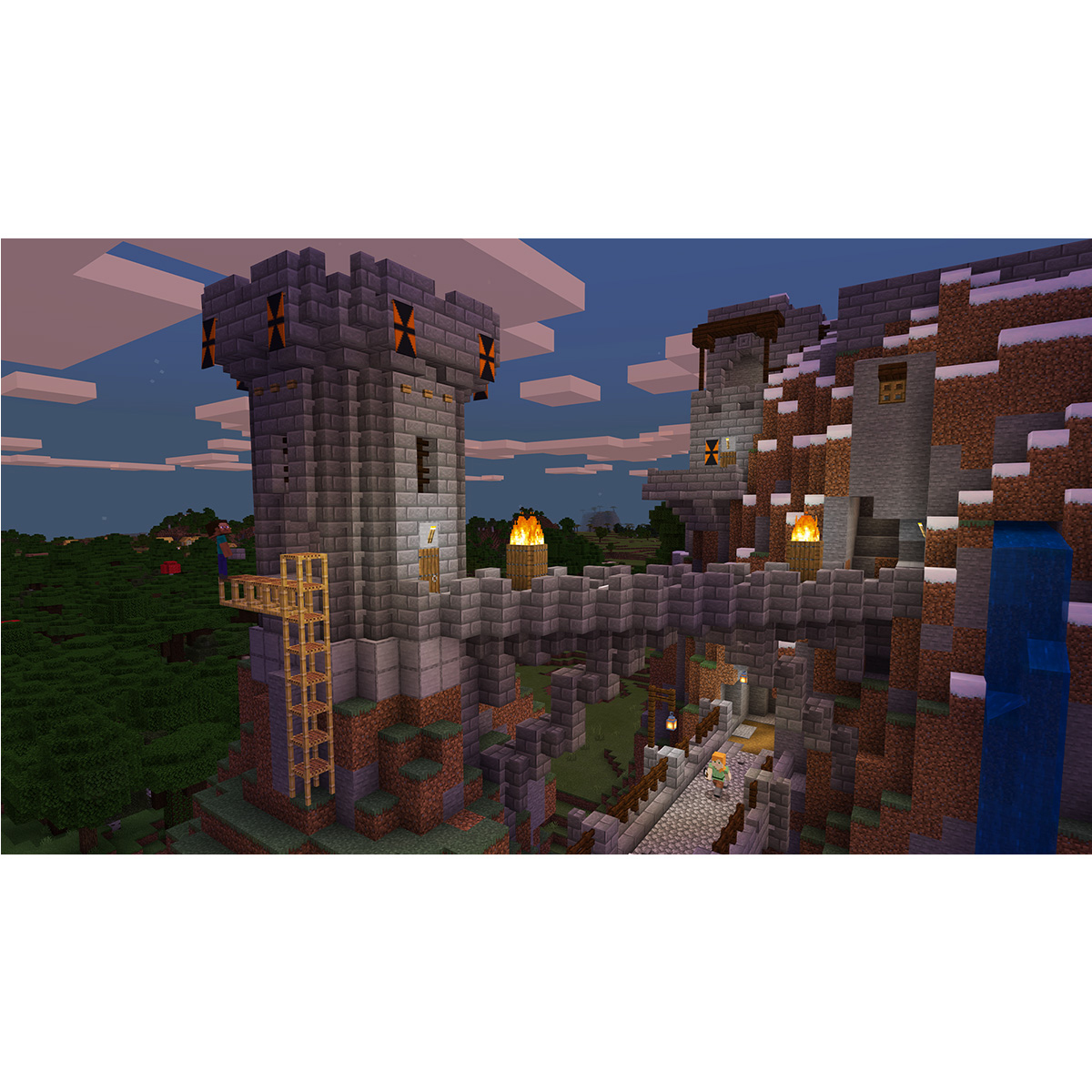 Castillo de Minecraft con torres, puente y antorchas, contra un cielo nocturno.