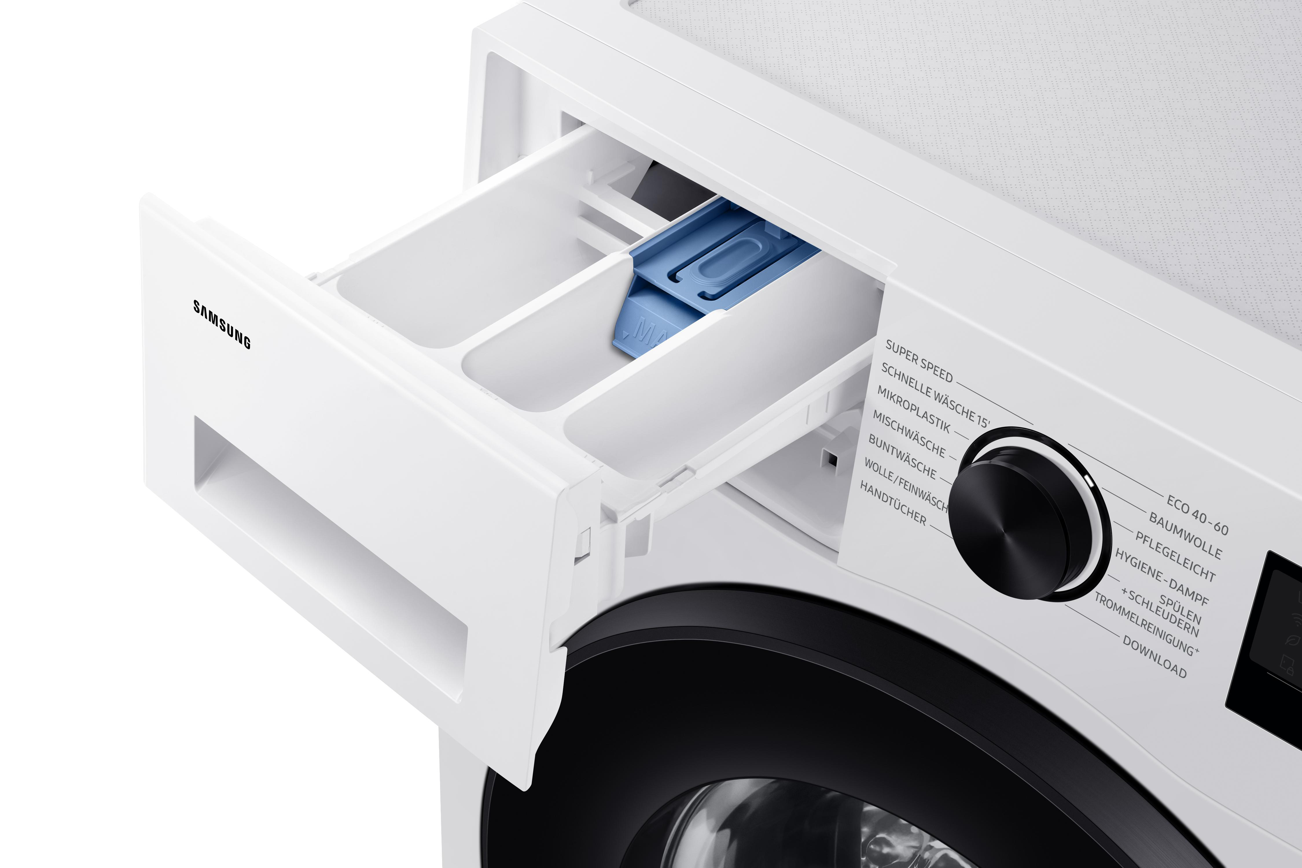 Weiße Samsung Waschmaschine mit geöffneter Schublade. Blaue Waschmittelschale ist sichtbar. Die Maschine ist sauber.