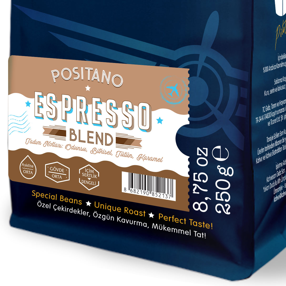 'Espresso Blend' etiketli kahve poşeti, tat ve köken hakkında detaylar içeriyor.