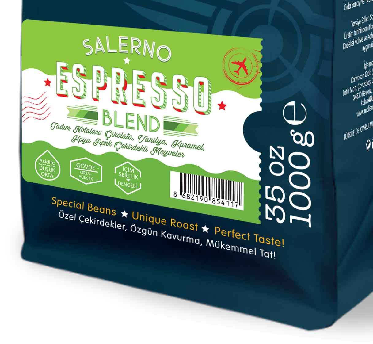 Salerno Espresso Blend kahve paketi, yeşil ve kırmızı tasarım.