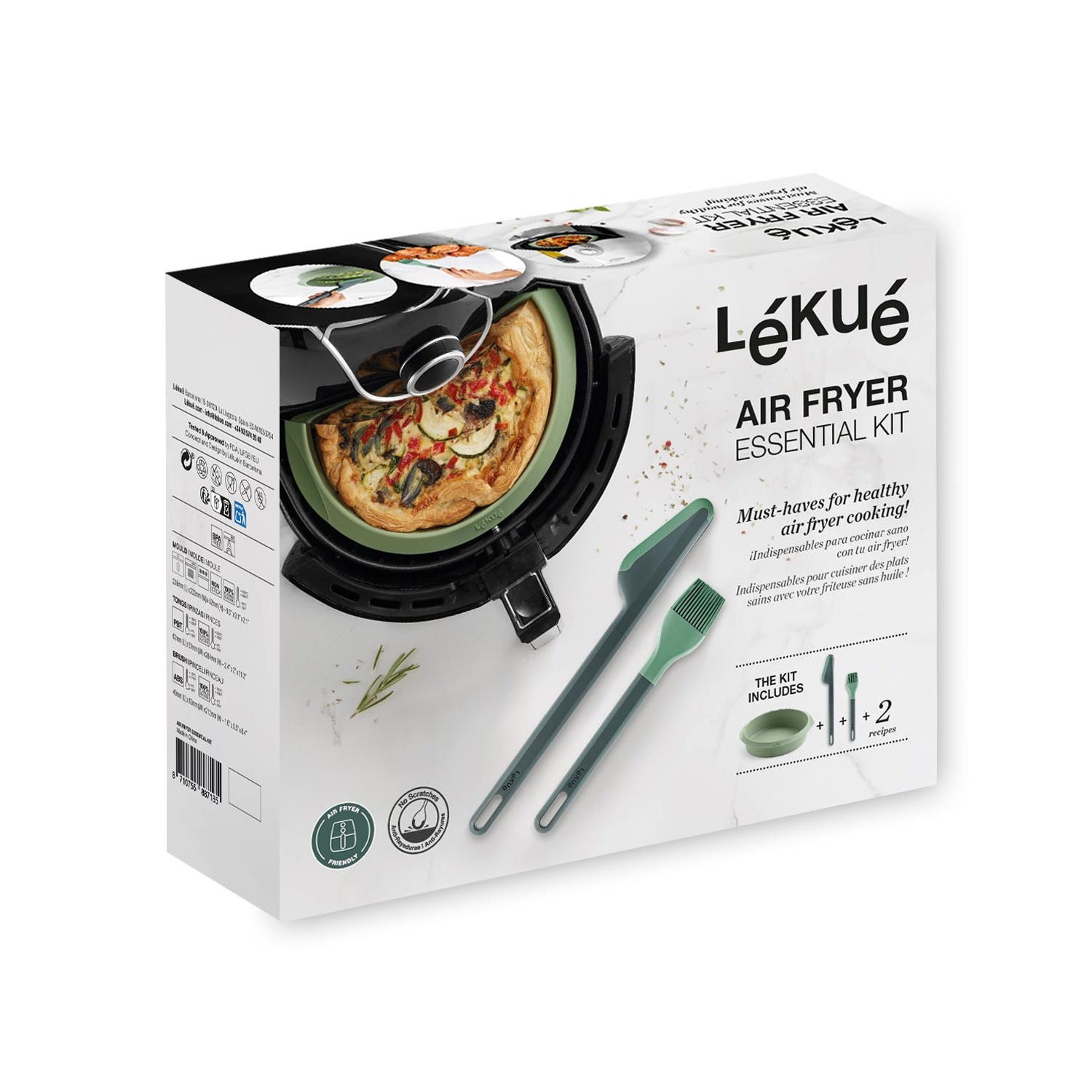 Een Lèkué airfryer kit doos met een pizza en keukengerei op een witte achtergrond.