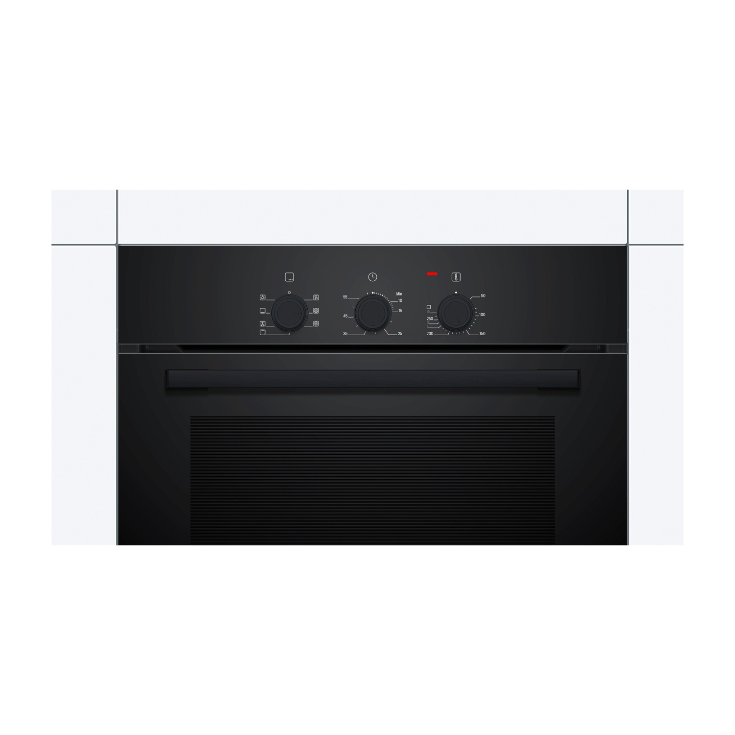 Pannello di controllo del forno nero con manopole, display e porta scura.