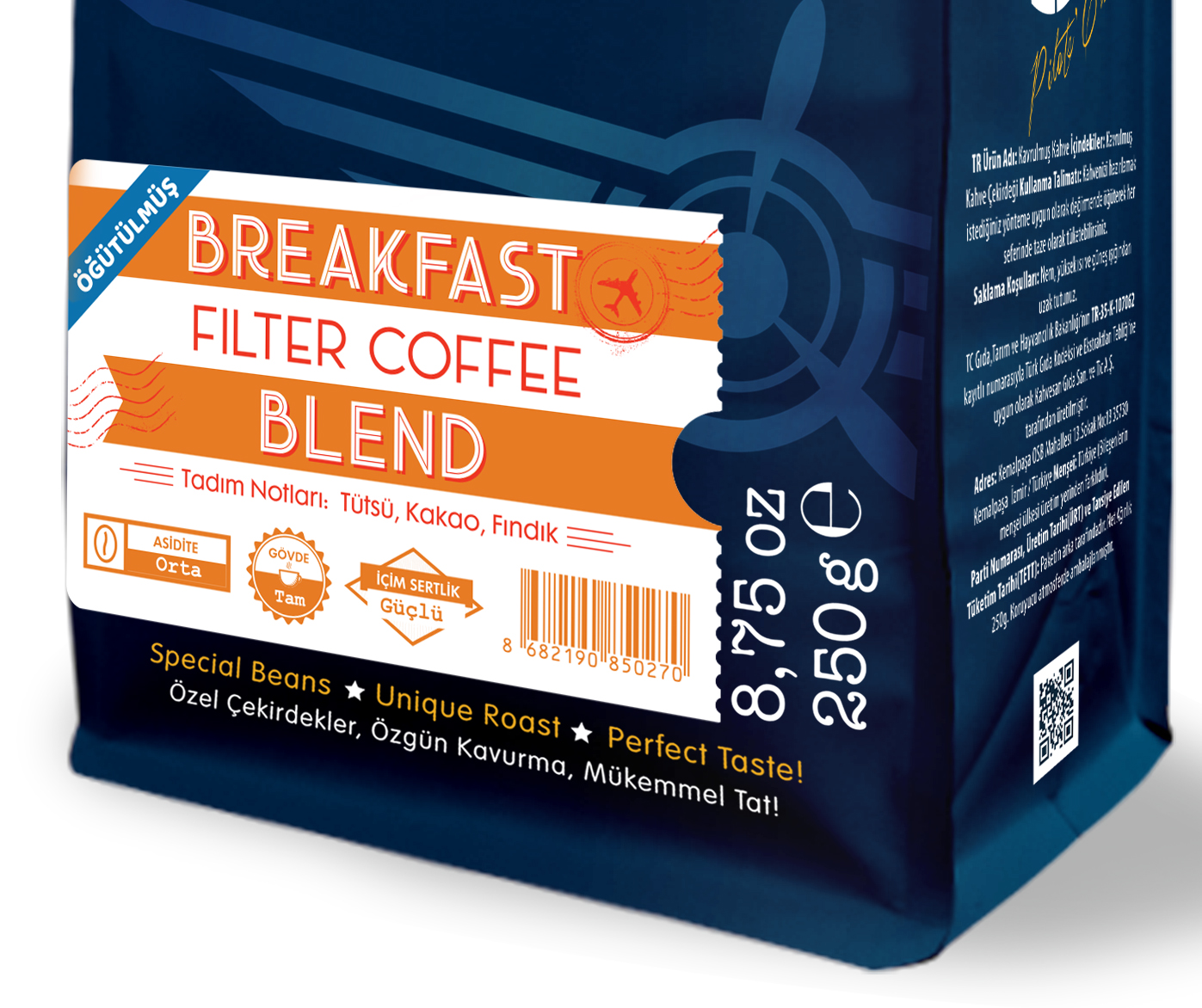 Kahve torbası üzerinde metin: Breakfast Filter Coffee Blend. Kahve çekirdekleri ve aroma notları içerir. Mavi renk.
