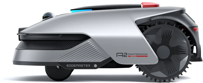 Ein silberner Roboter-Rasenmäher mit schwarzen Rädern, roten und blauen Lichtern und dem Text "Edgemaster".