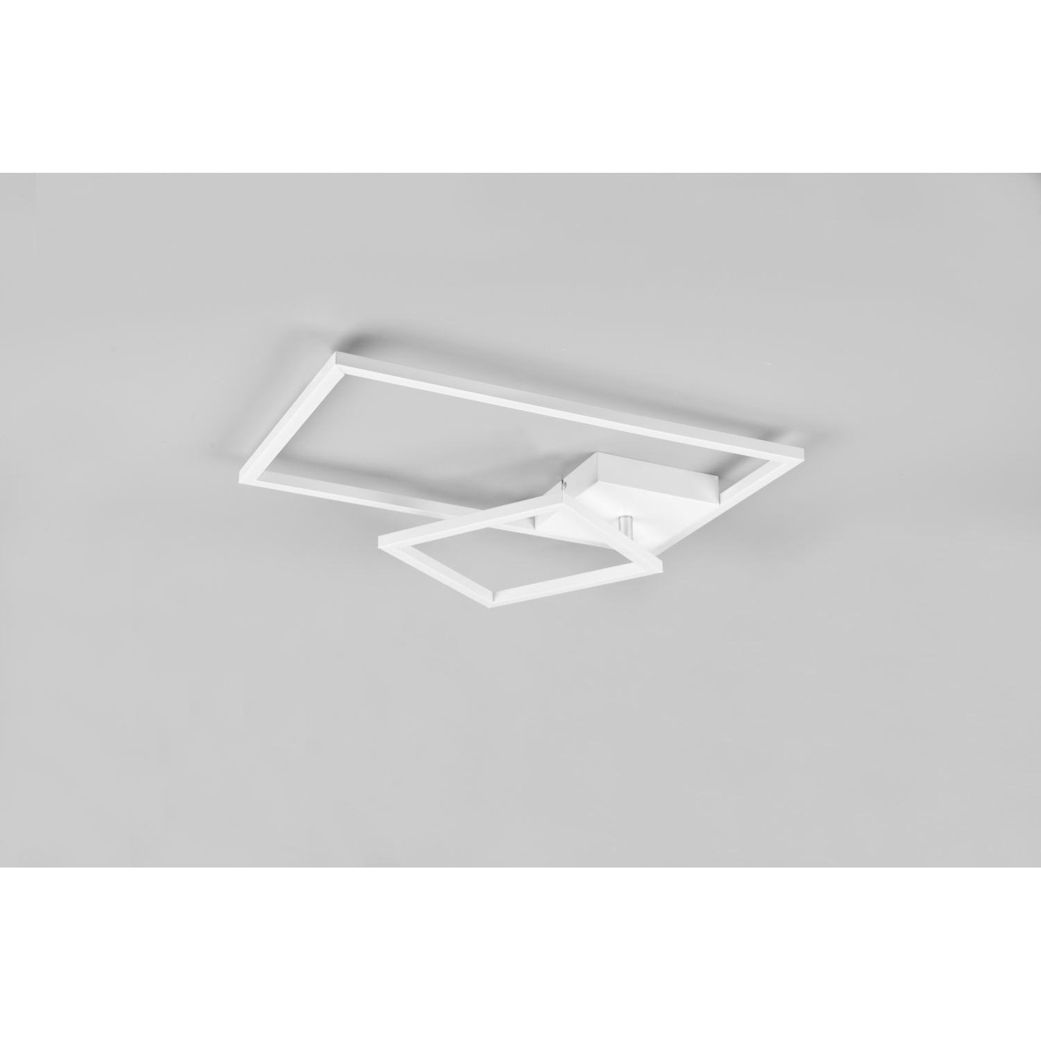 Lampada da soffitto geometrica bianca con due cornici quadrate.