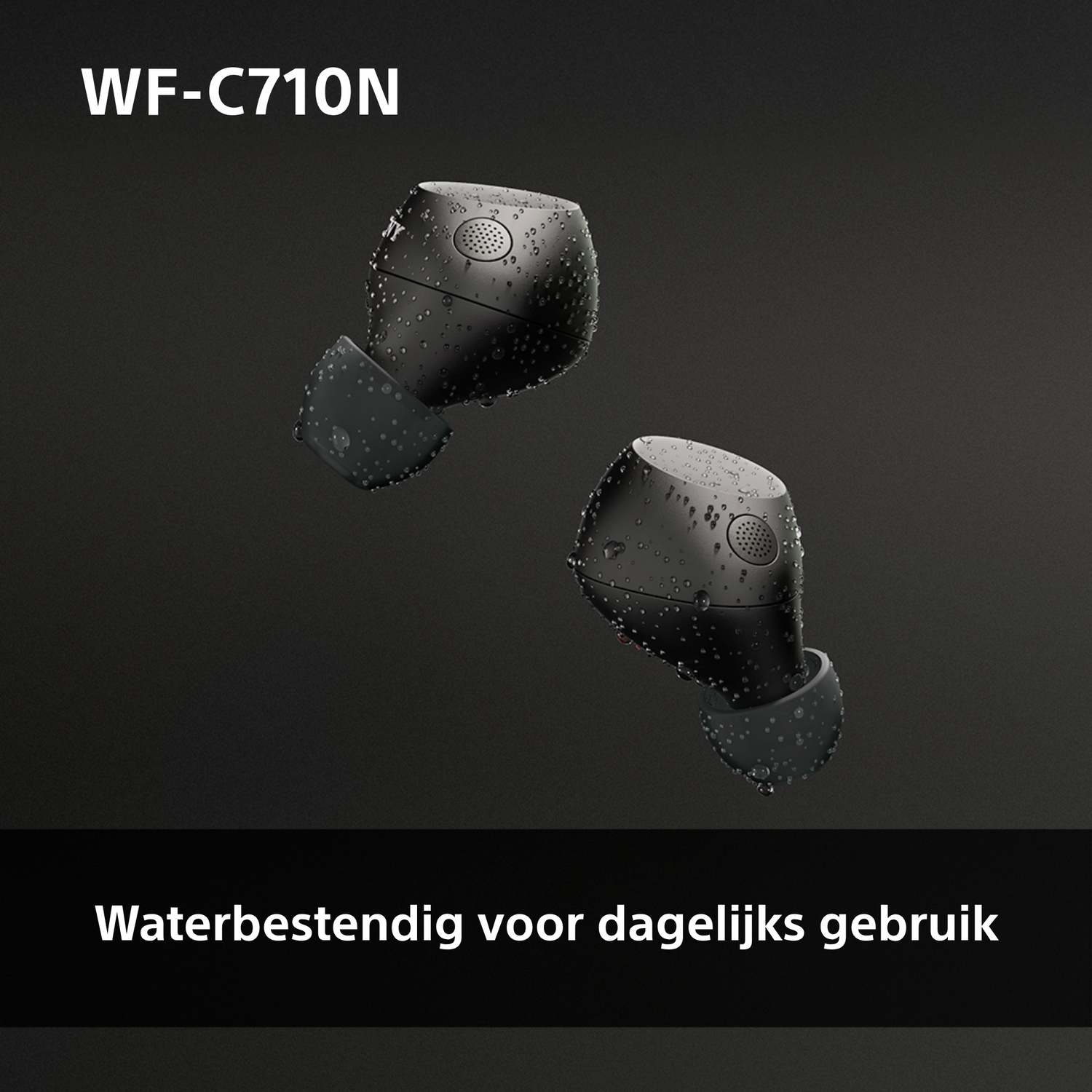 Zwarte draadloze oordopjes met waterdruppels erop.