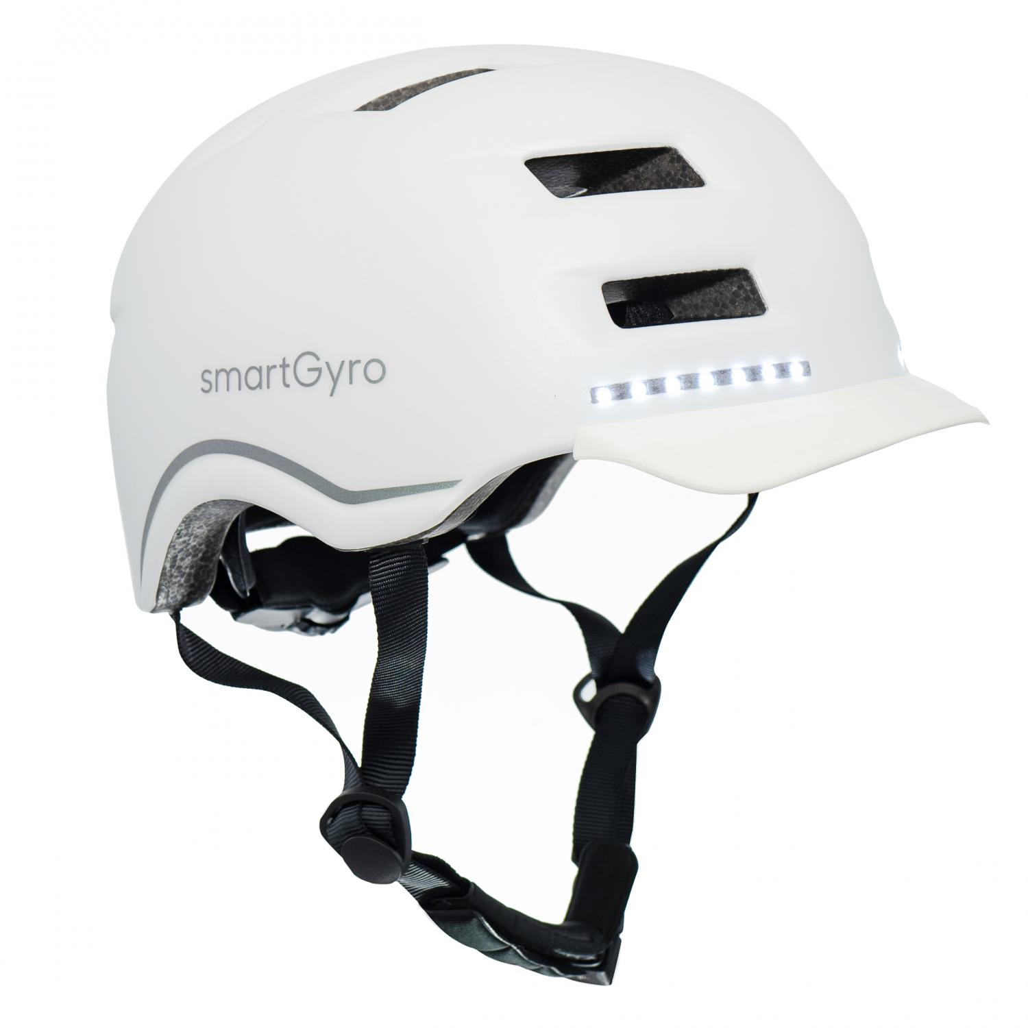 Casco de bicicleta blanco con visera y luces LED integradas. Se ve la marca smartGyro.