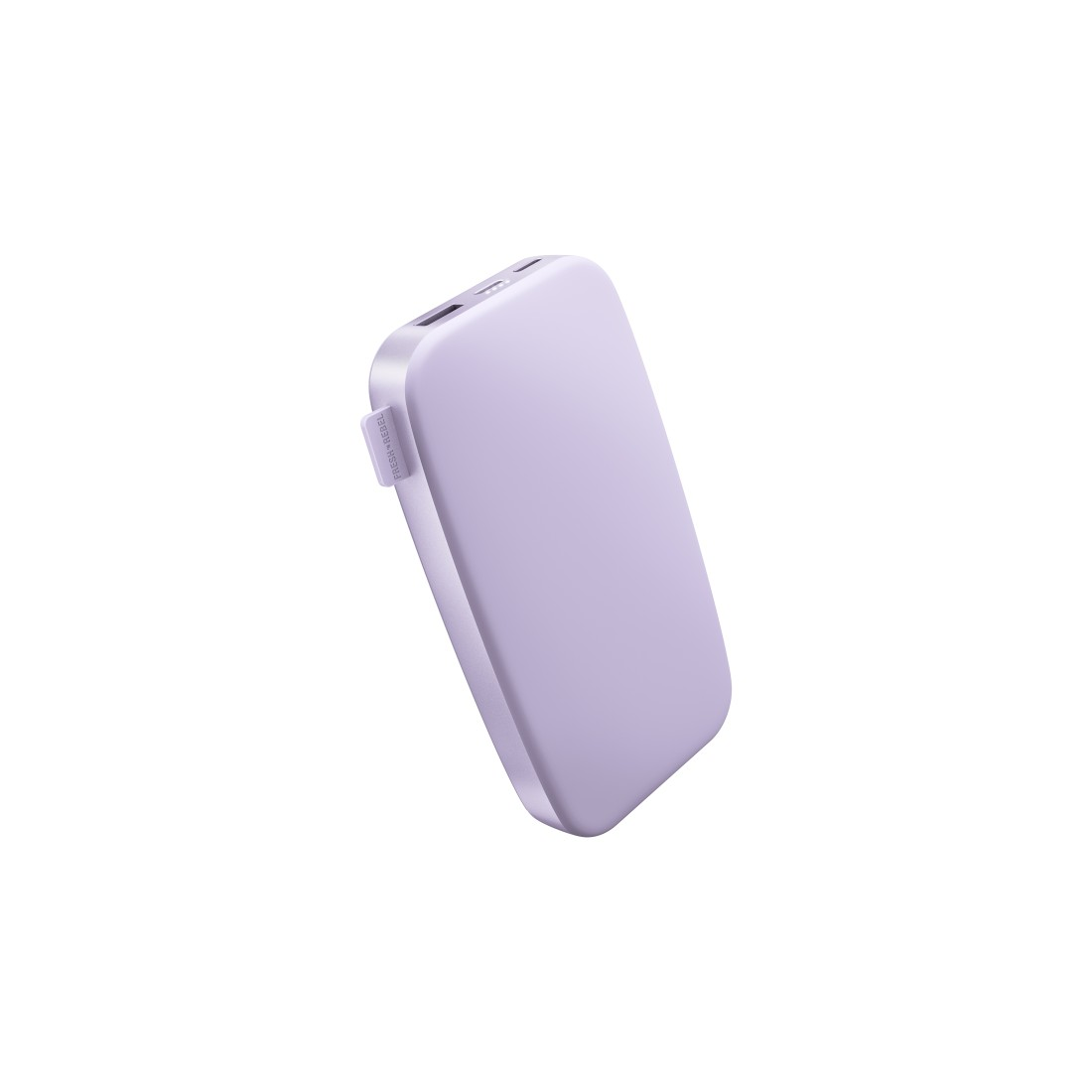 Lavendelfarbene Powerbank auf weißem Hintergrund. Mit Anschluss und Knopf.
