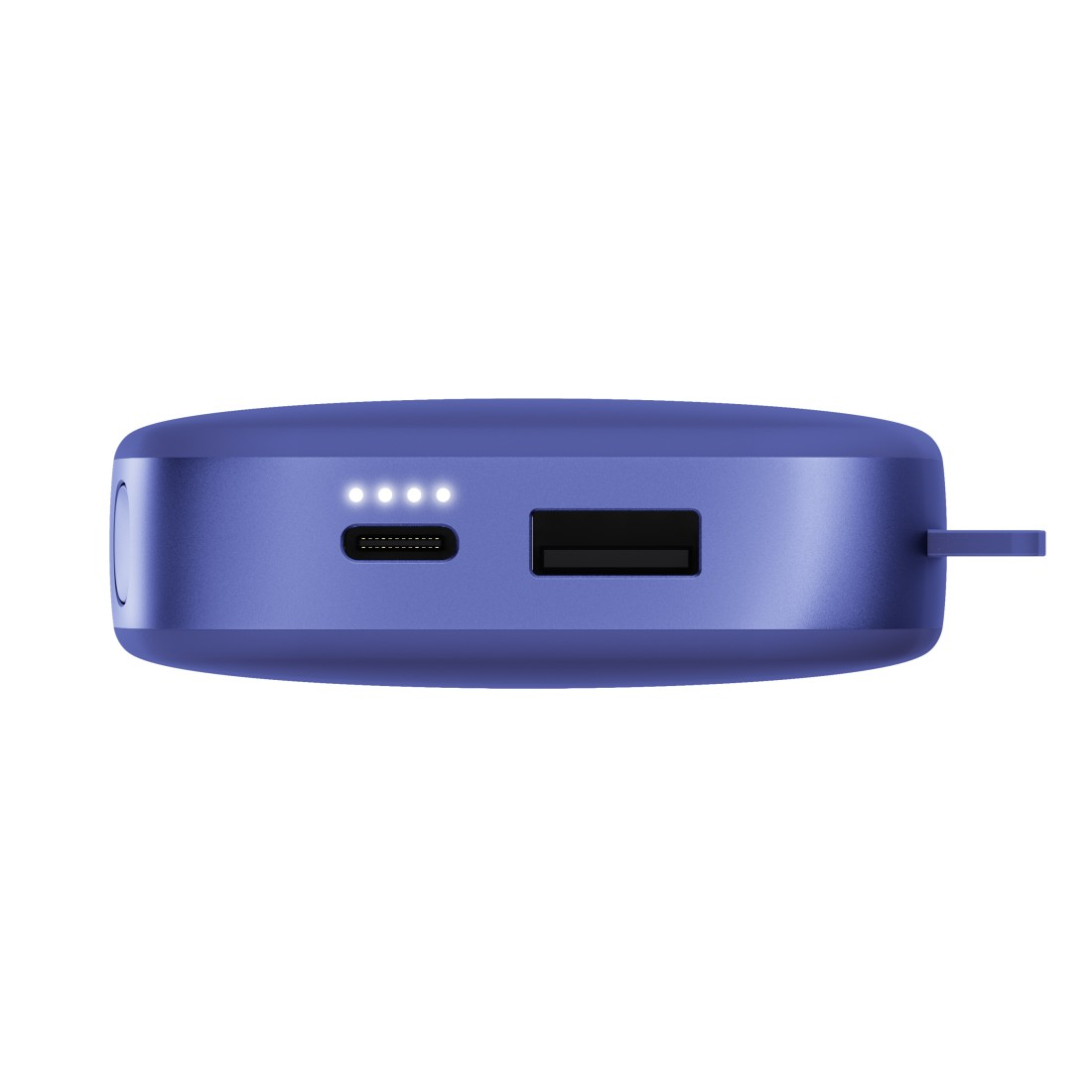 Eine blaue Powerbank mit USB-Anschluss, USB-C-Anschluss und kleiner Schlaufe. Zeigt Ladeanzeigen.