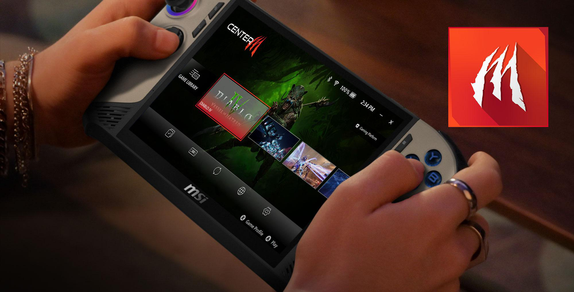 Hände halten ein Handheld-Gaming-Gerät, das eine Spieloberfläche zeigt.